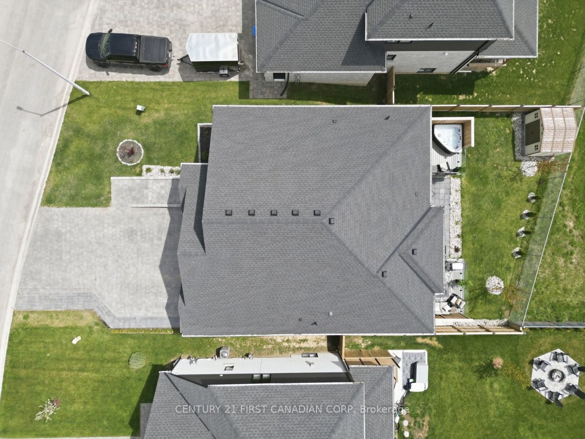 31 Briscoe Crescent