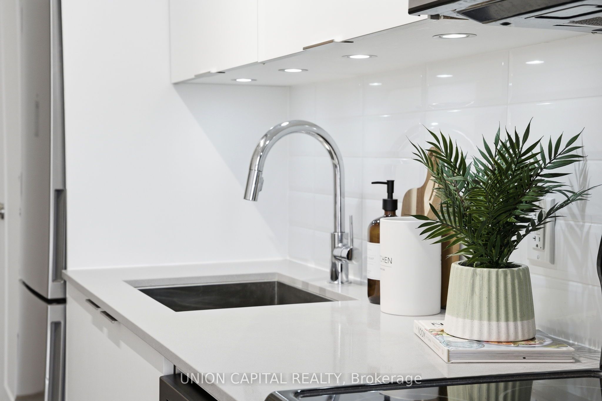 56 Annie Craig Drive 305