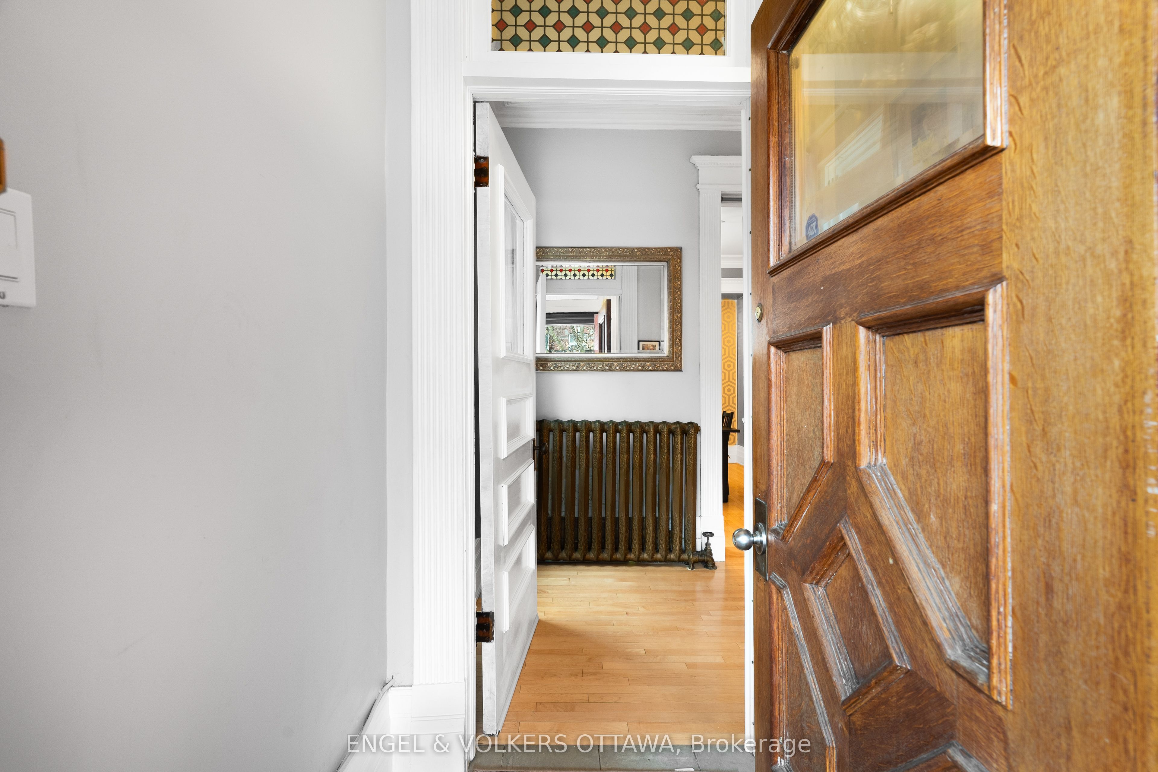 553 Gilmour Street