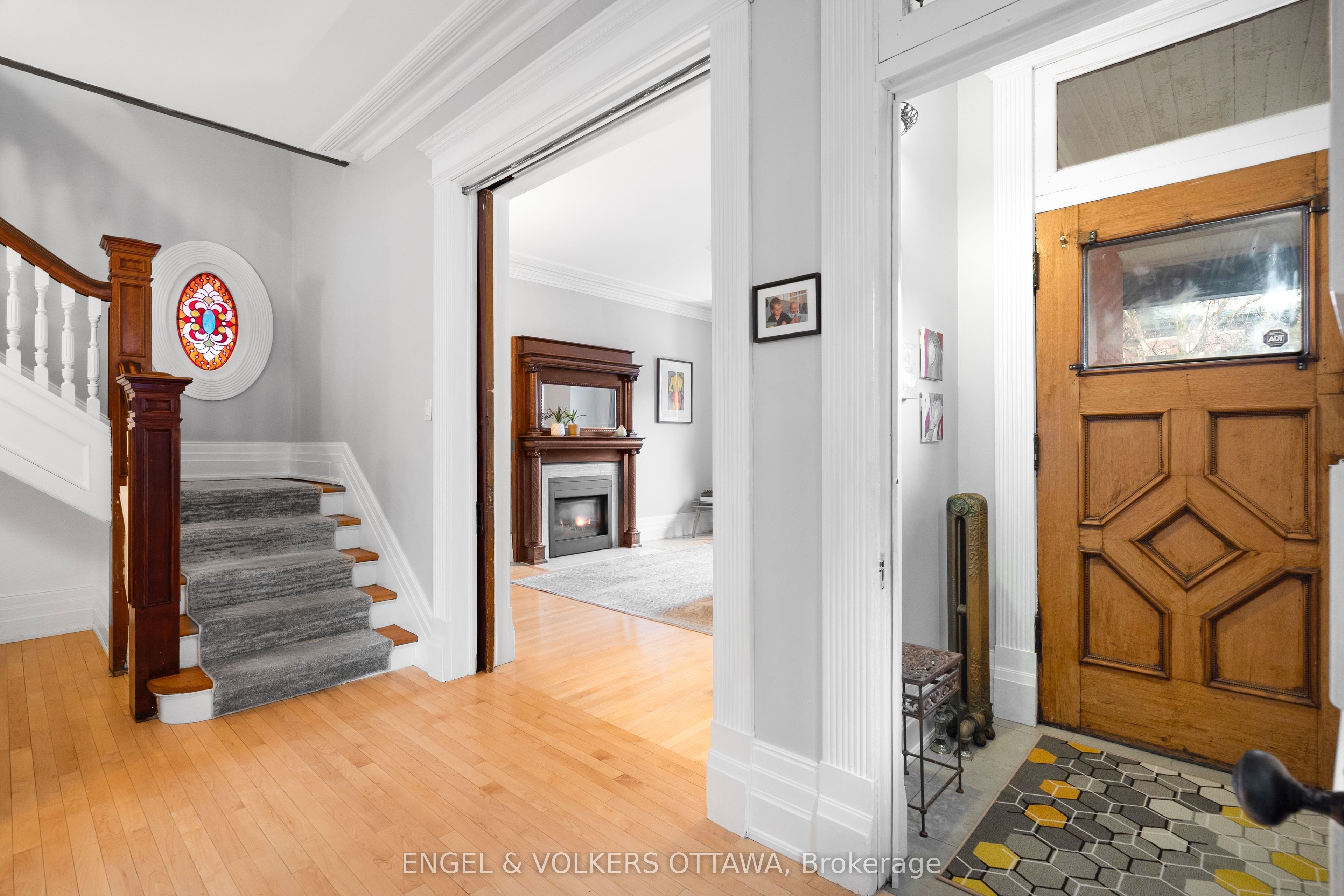 553 Gilmour Street