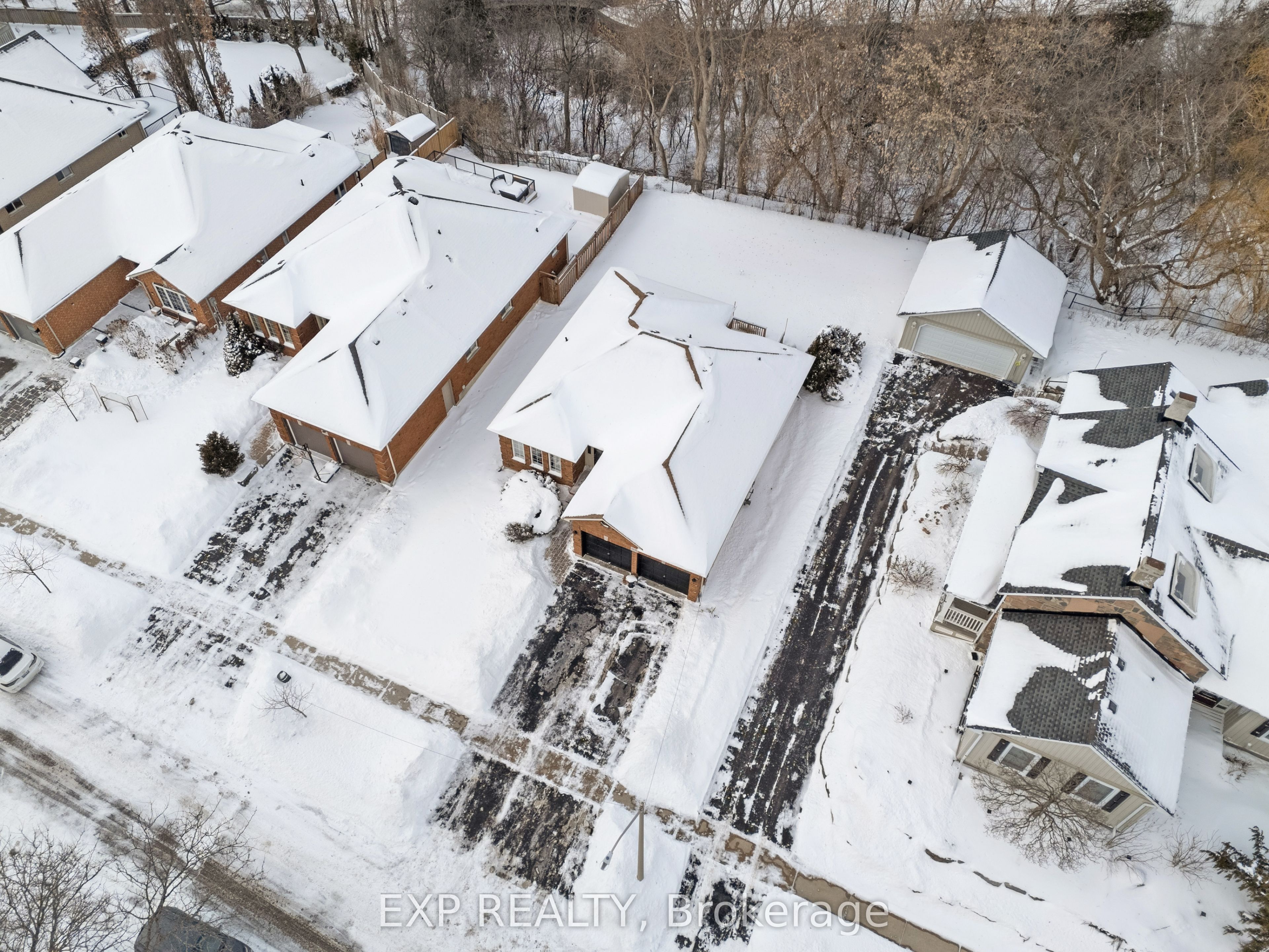 1036 Stone Cottage Crescent