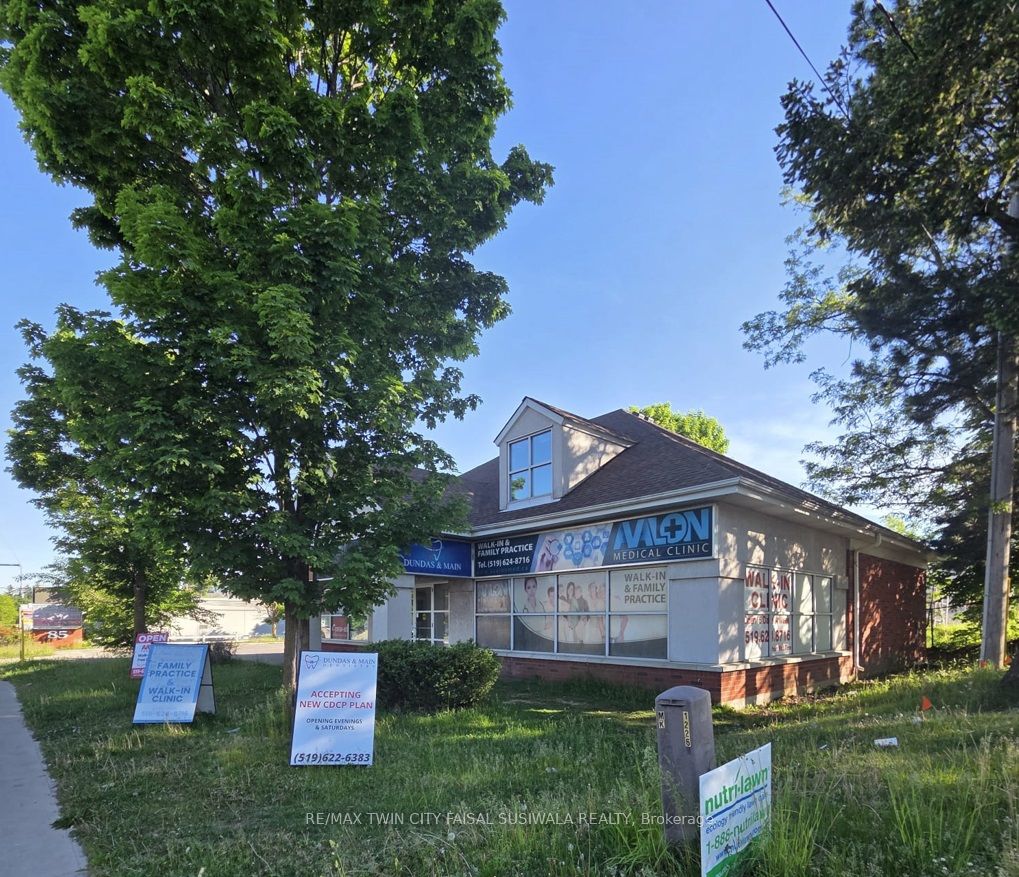 85 Dundas Street N