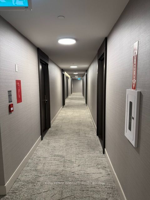 8 Nahani Way 2509