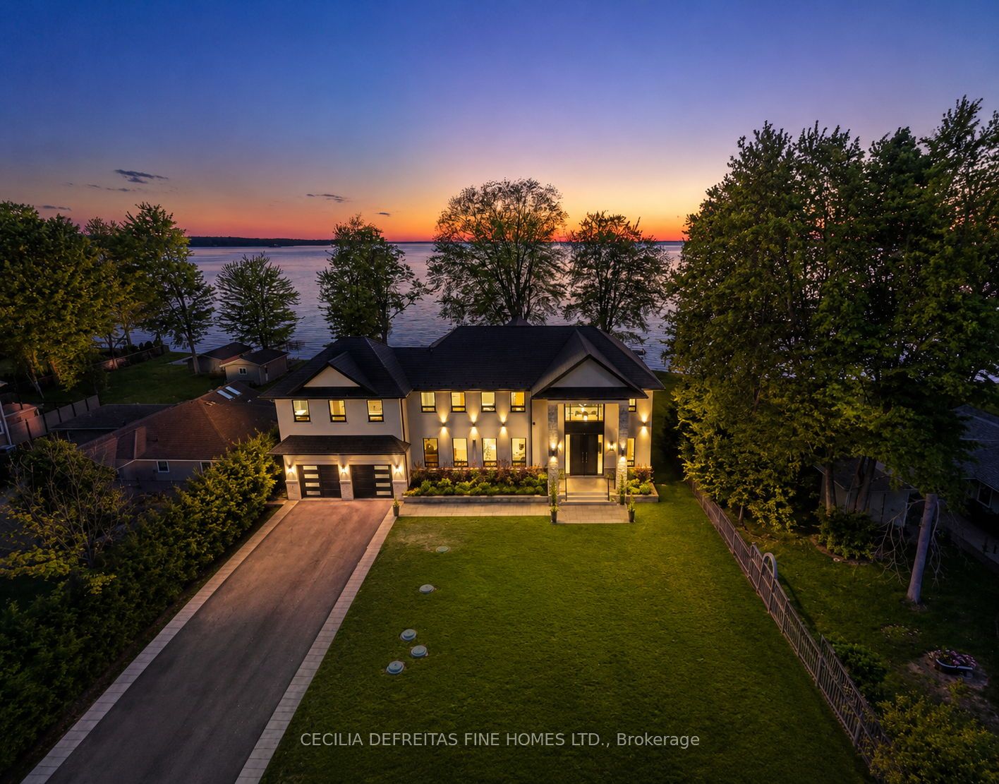 98 Mcrae Beach Road S