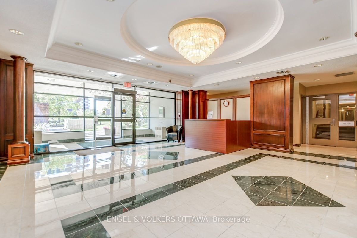 1705 Playfair Drive 1103