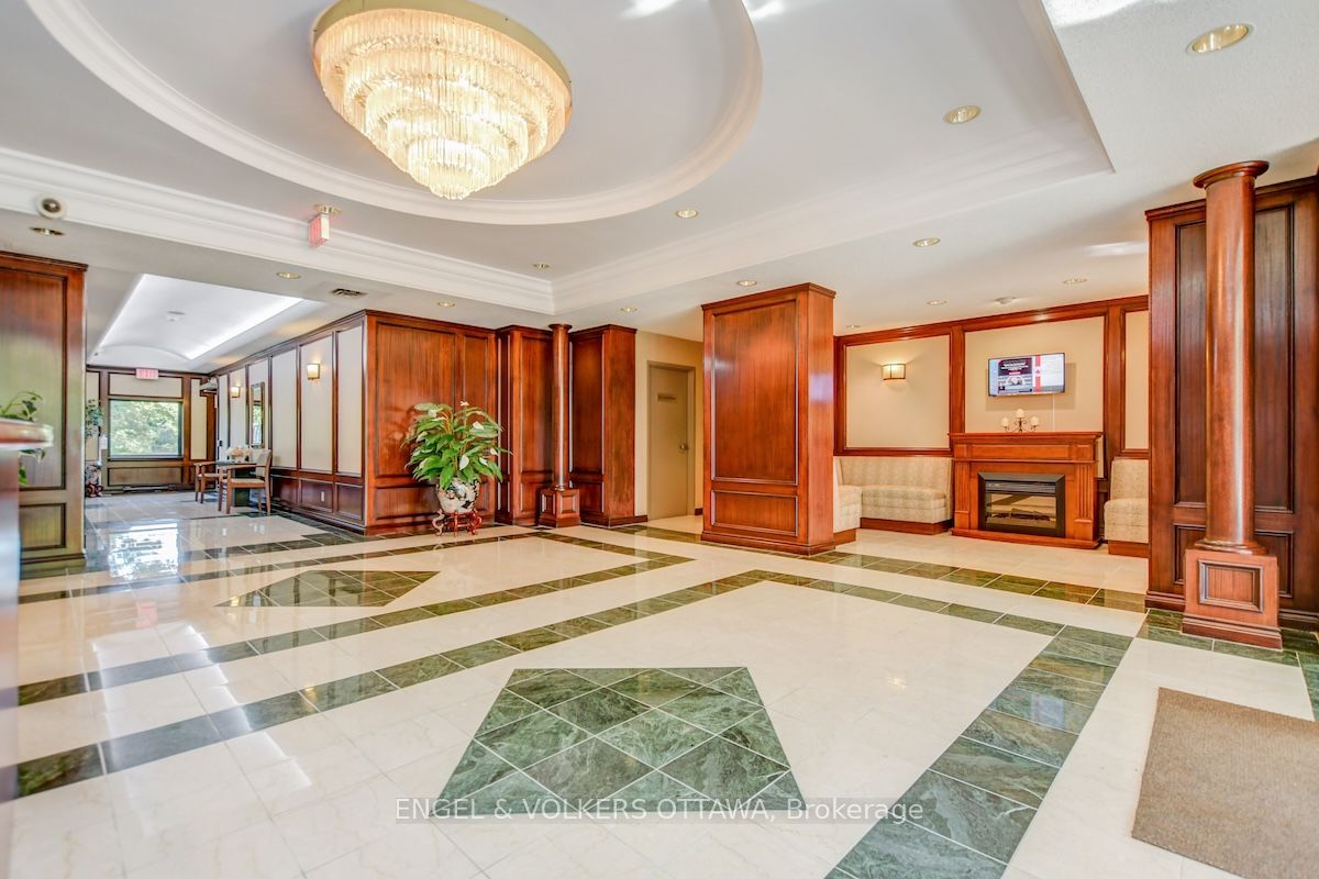 1705 Playfair Drive 1103