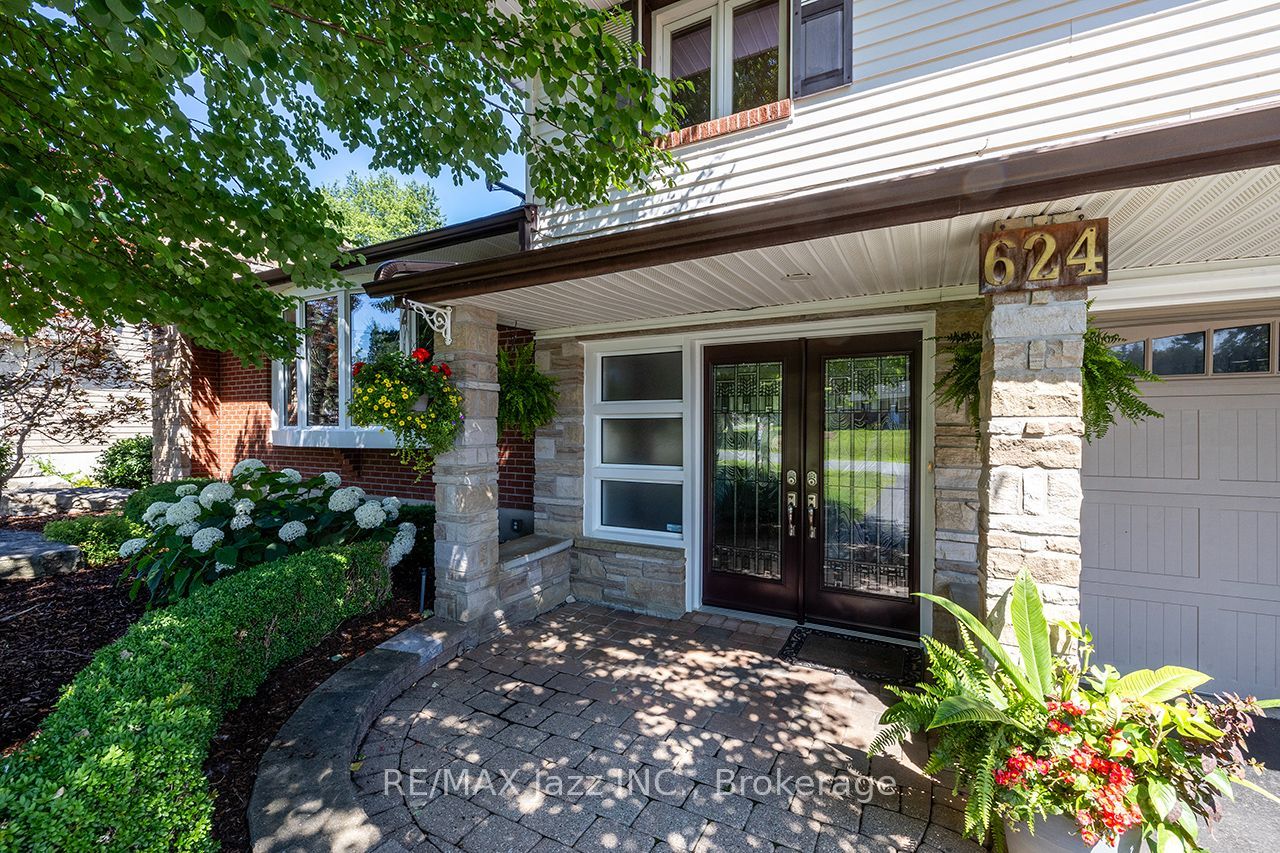 624 Roselawn Avenue