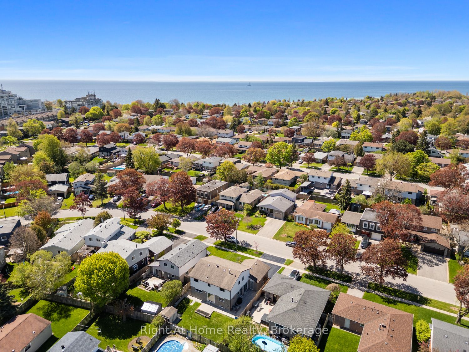 12 Pittmann Crescent