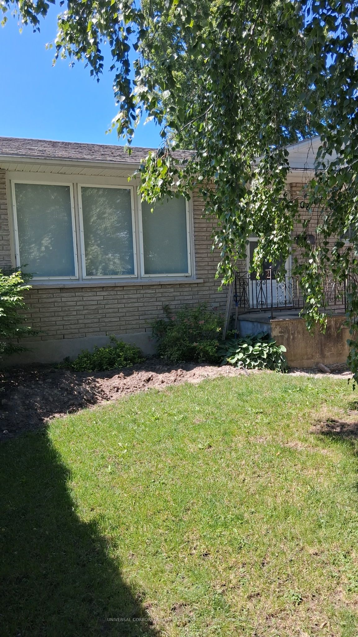 168 Elk Street
