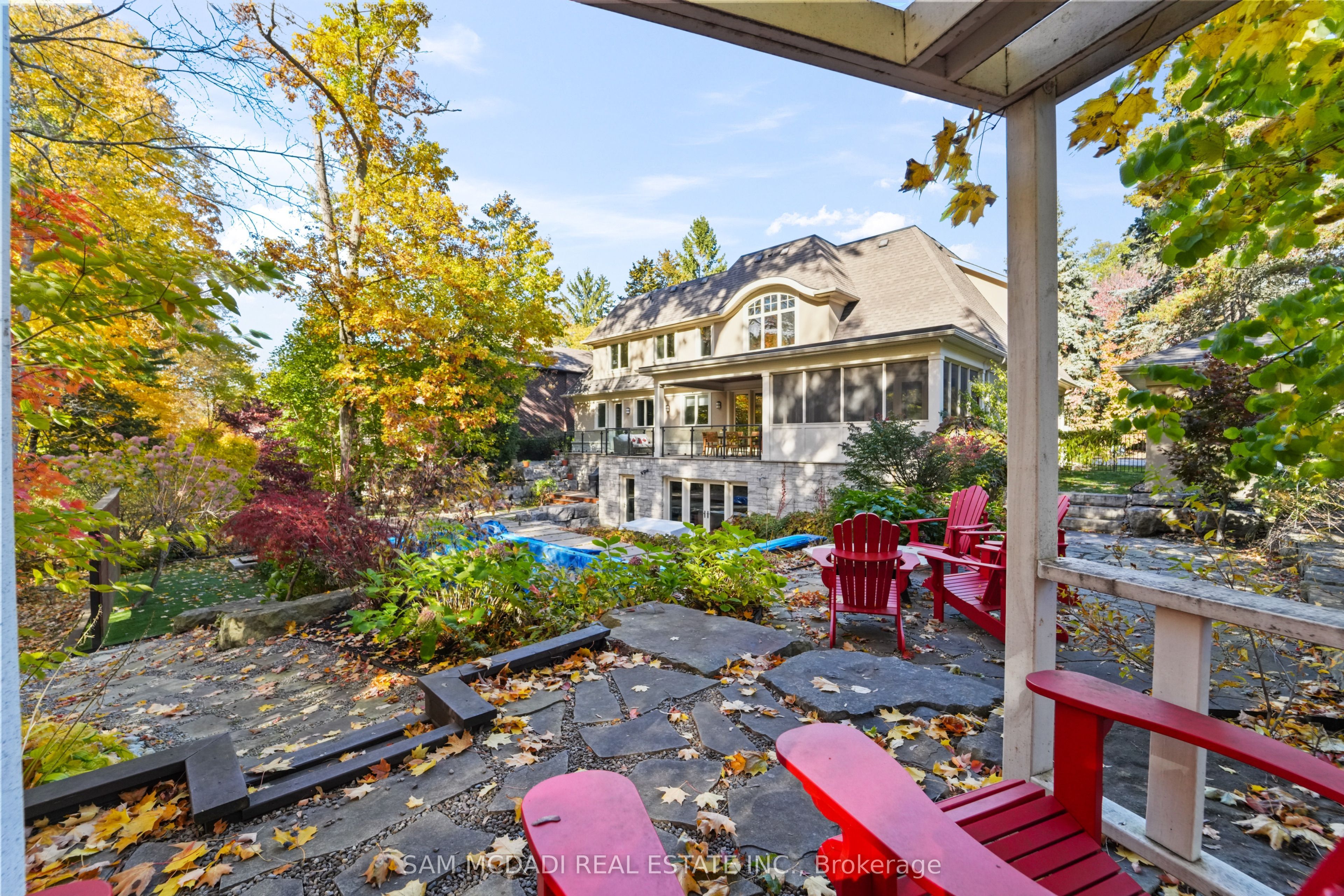 1286 Woodeden Drive