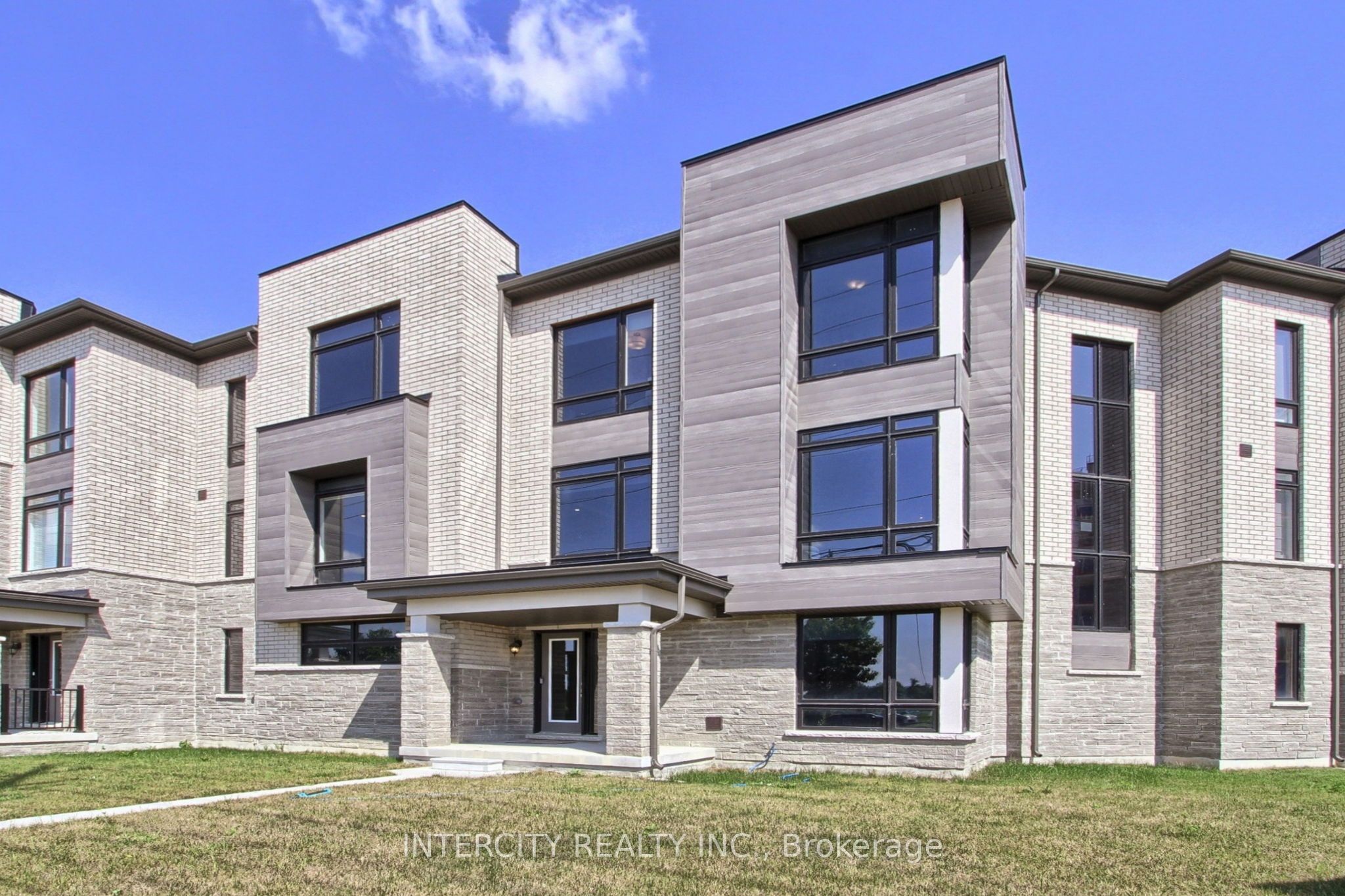 130 Blick Crescent