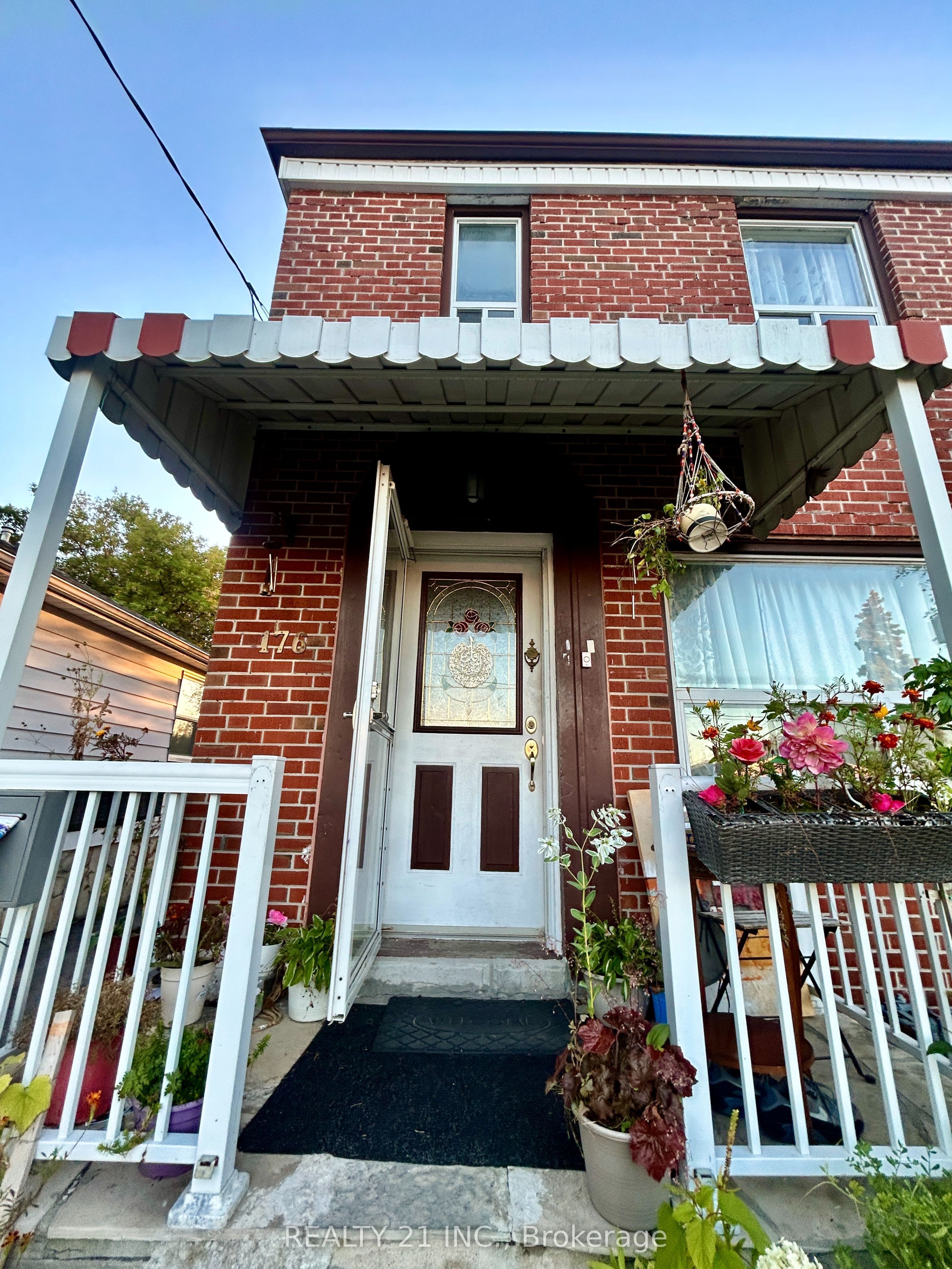176 Linden Avenue