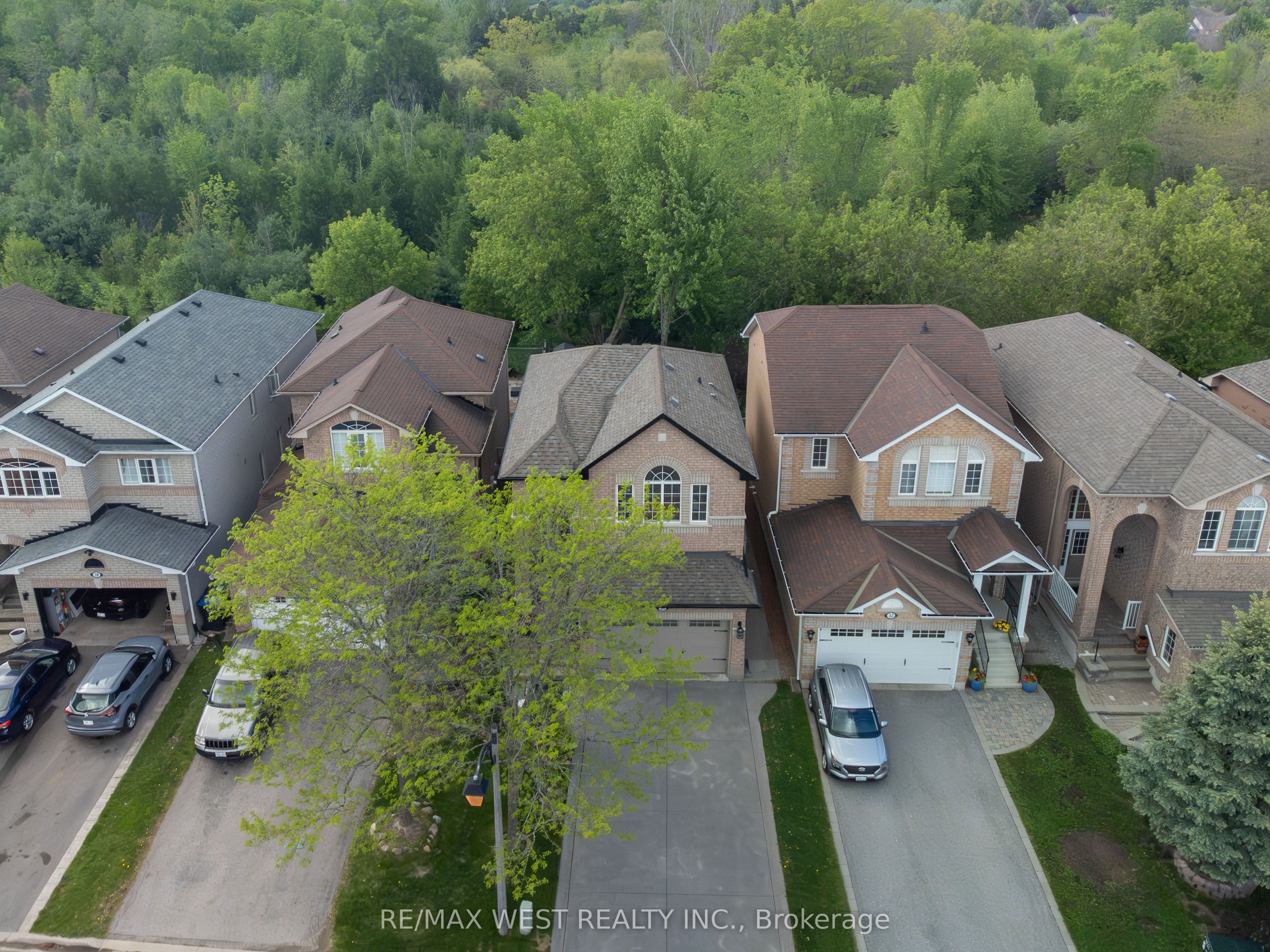 34 Crestridge Drive