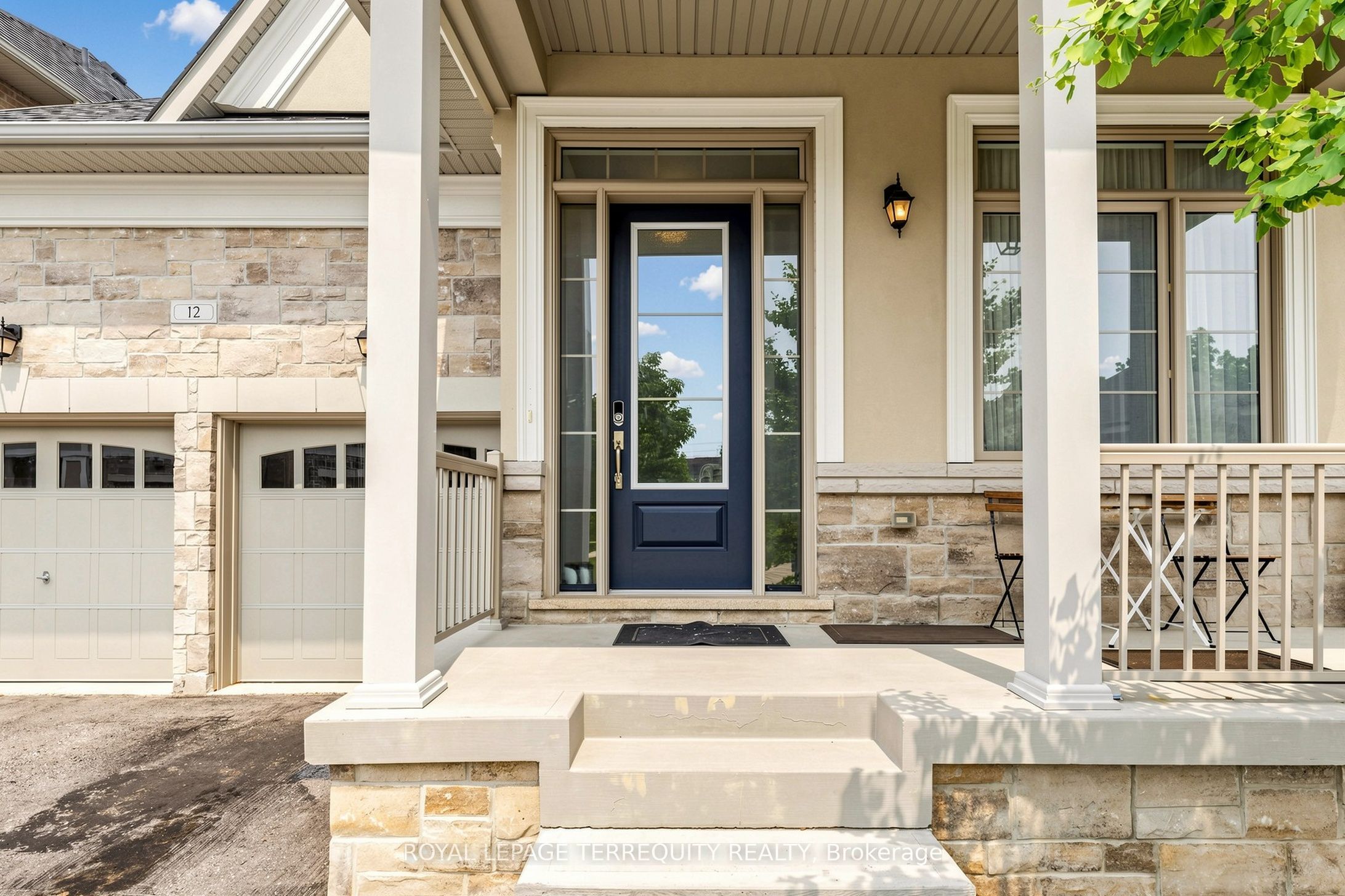 1815 Fairport Road 12