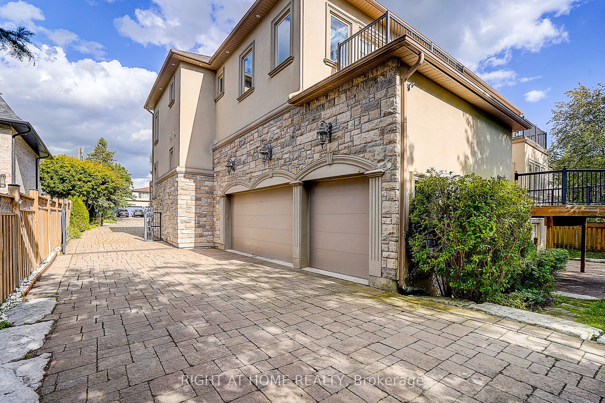 16 Fairview Avenue