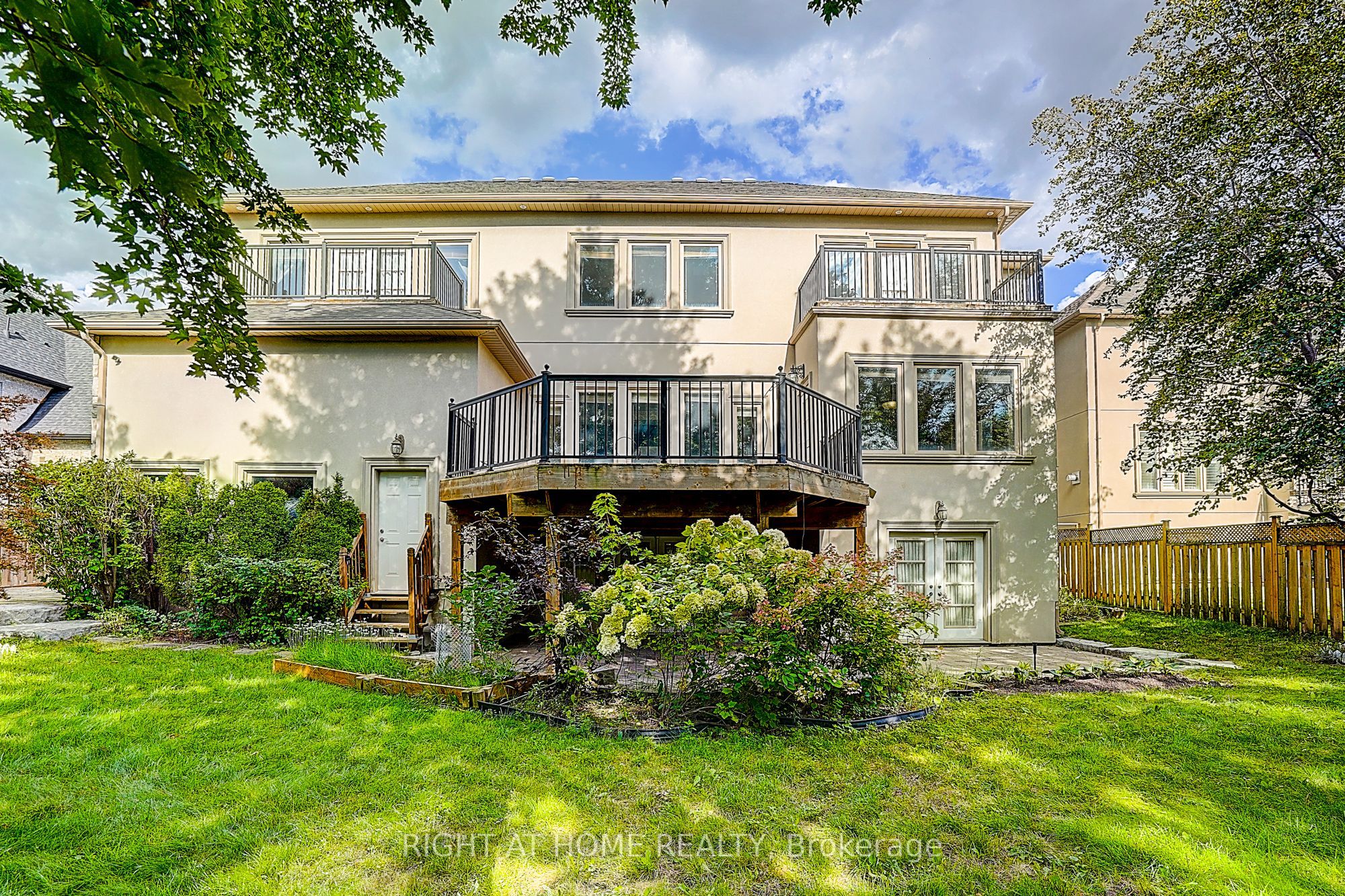 16 Fairview Avenue