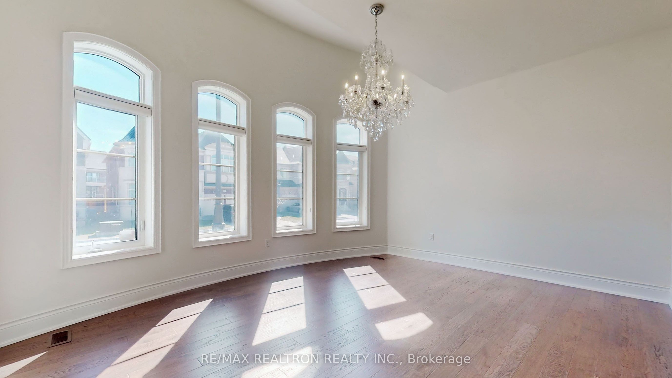 52 Rolling Green Court