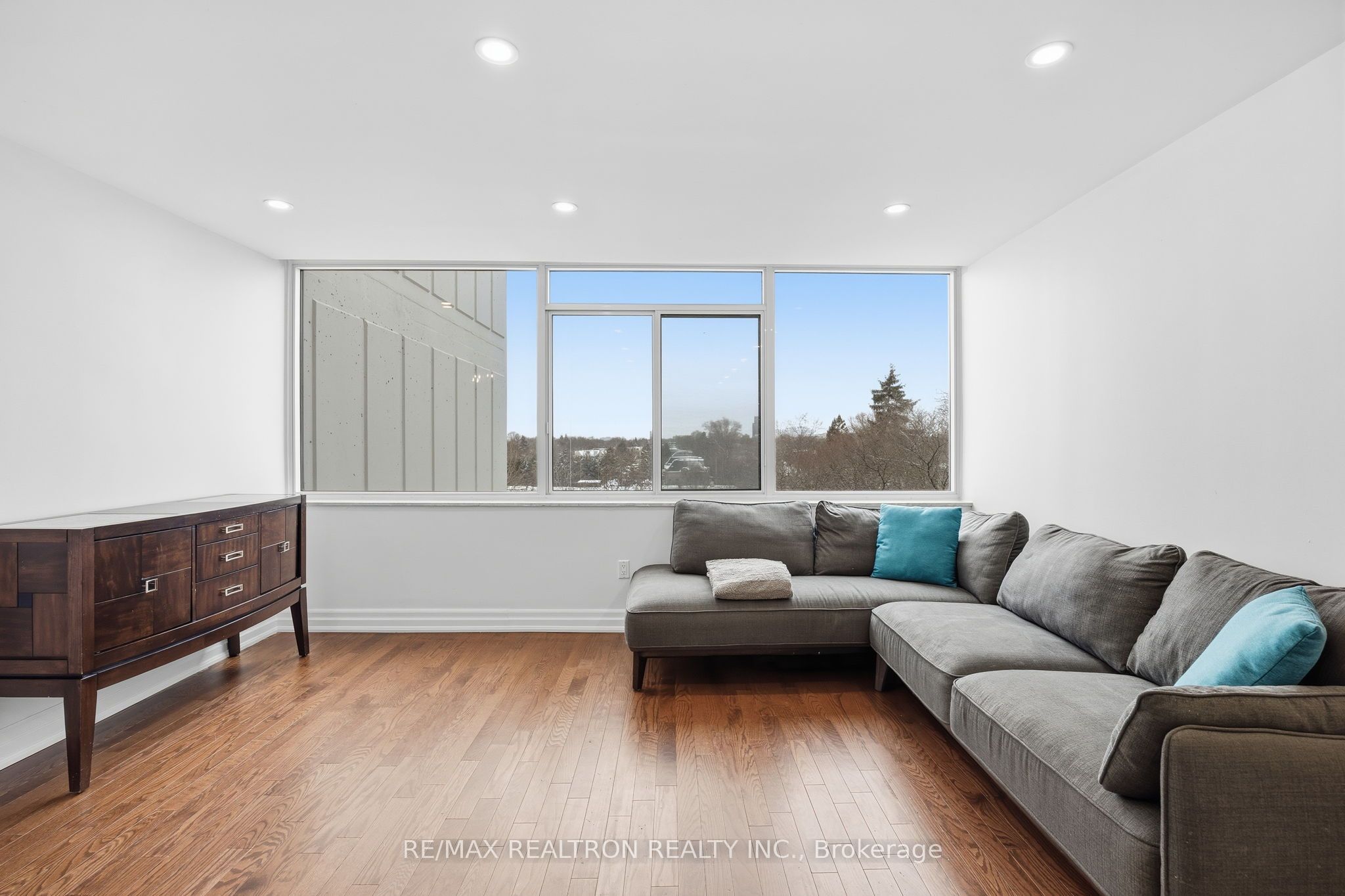 3000 Bathurst Street 601