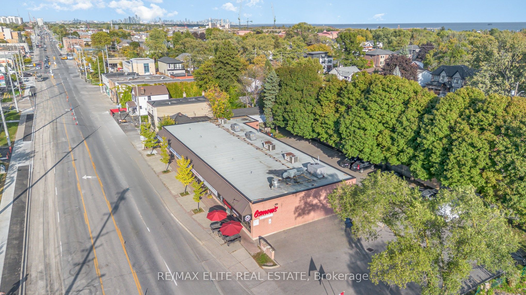 600 Lakeshore Road E