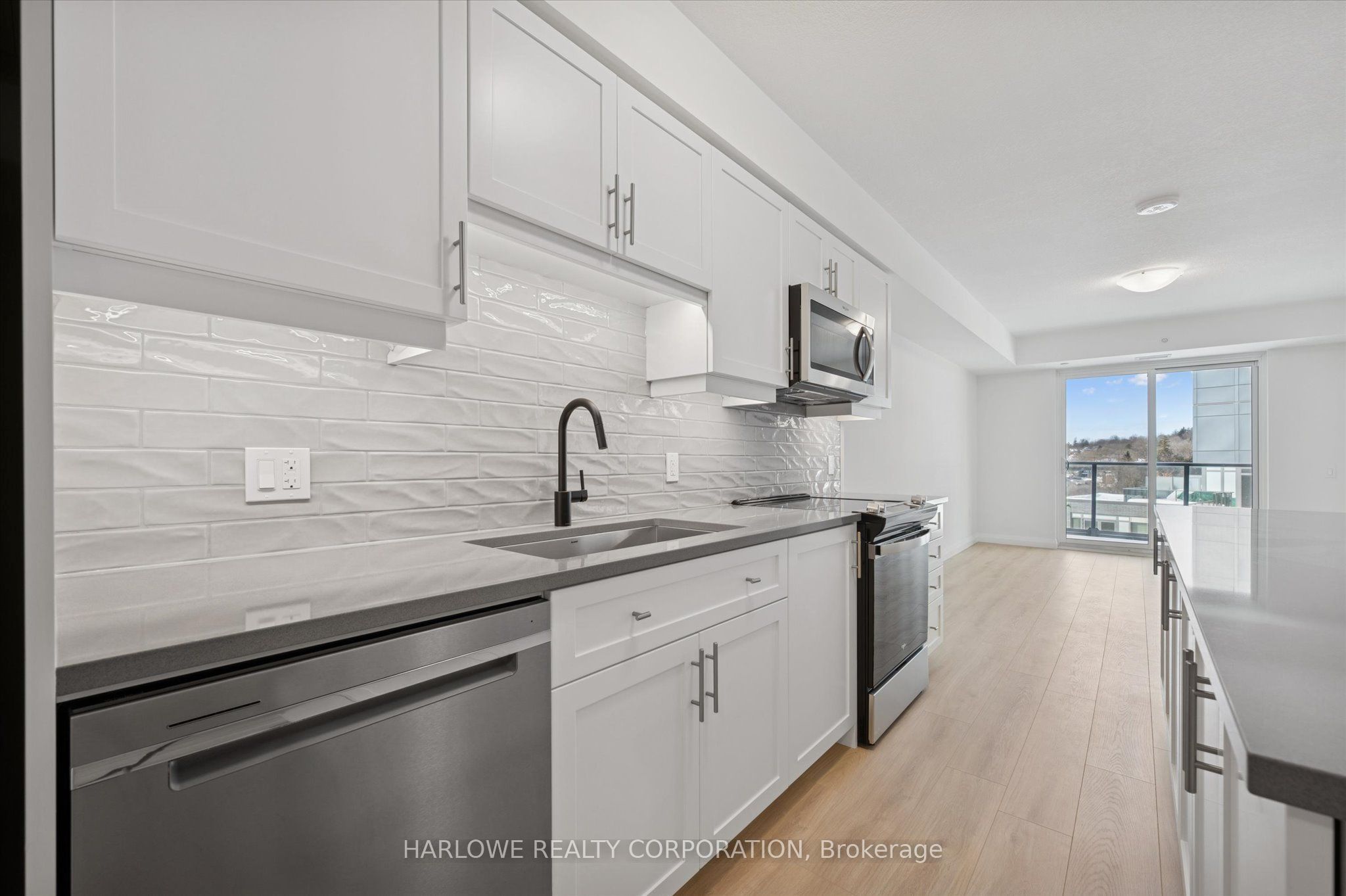 93 Arthur Street S 510
