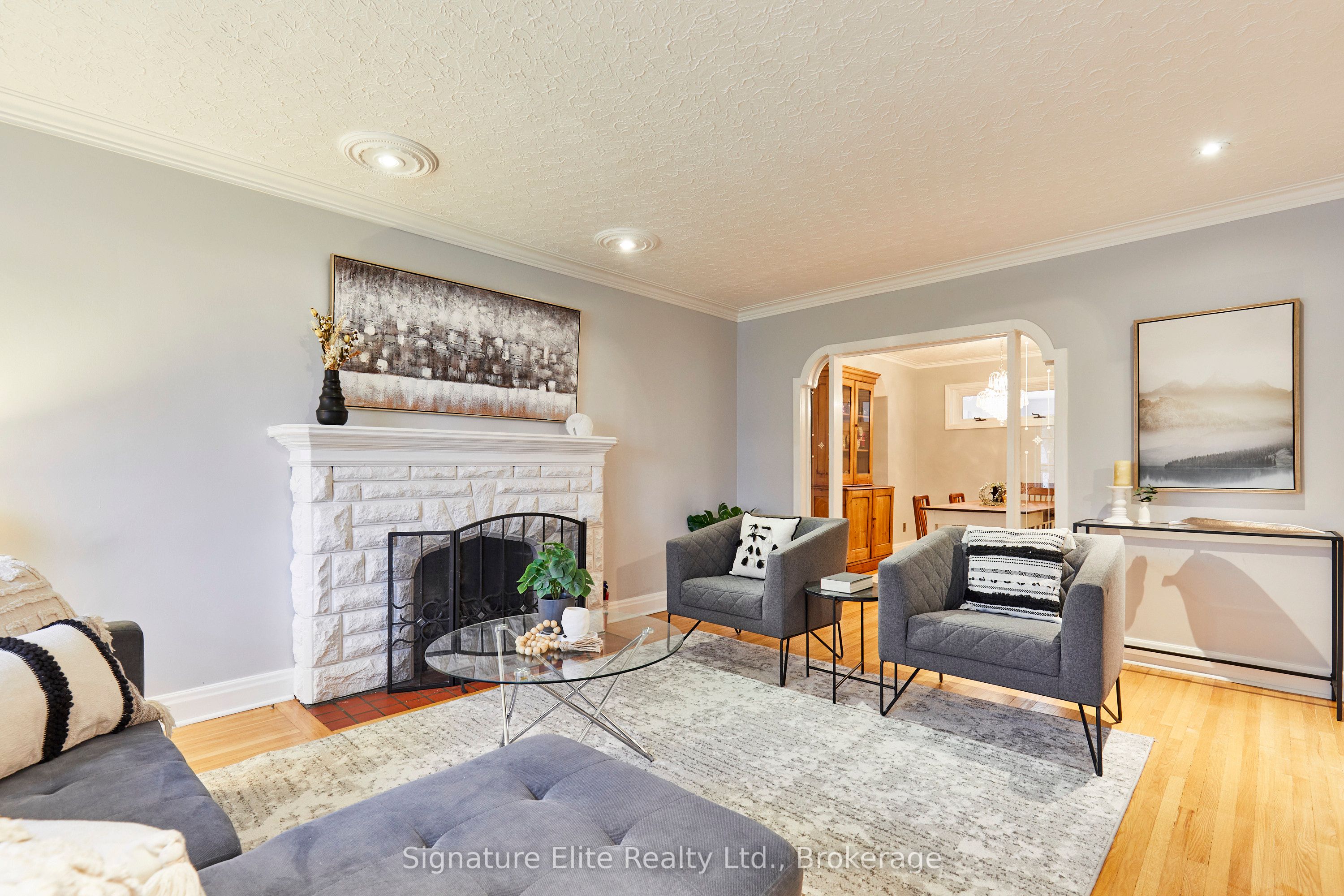 9 Hiawatha Parkway