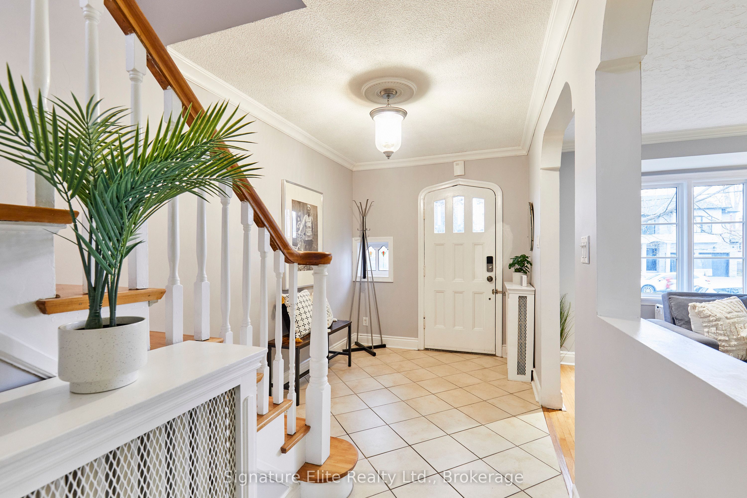 9 Hiawatha Parkway