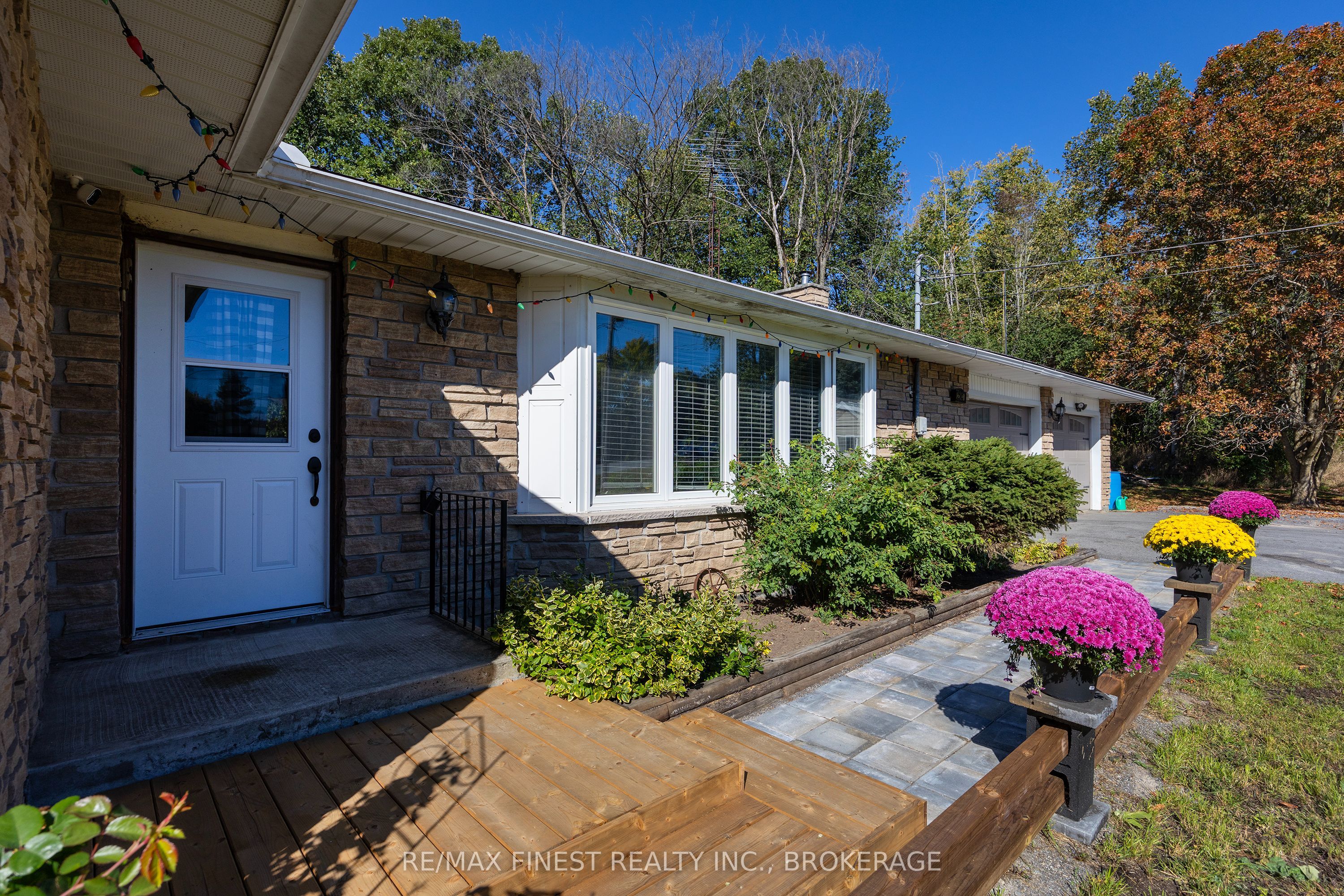 2243 Deseronto Road