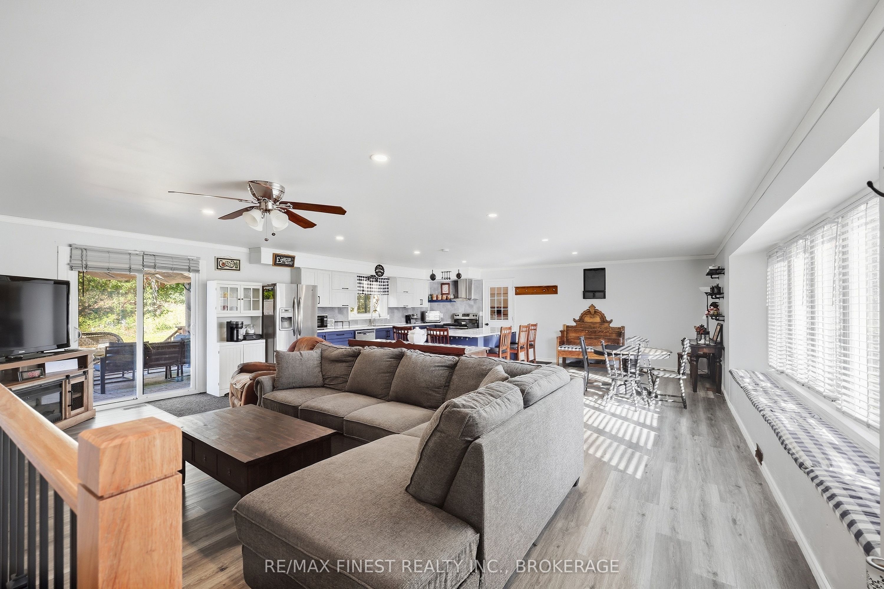 2243 Deseronto Road