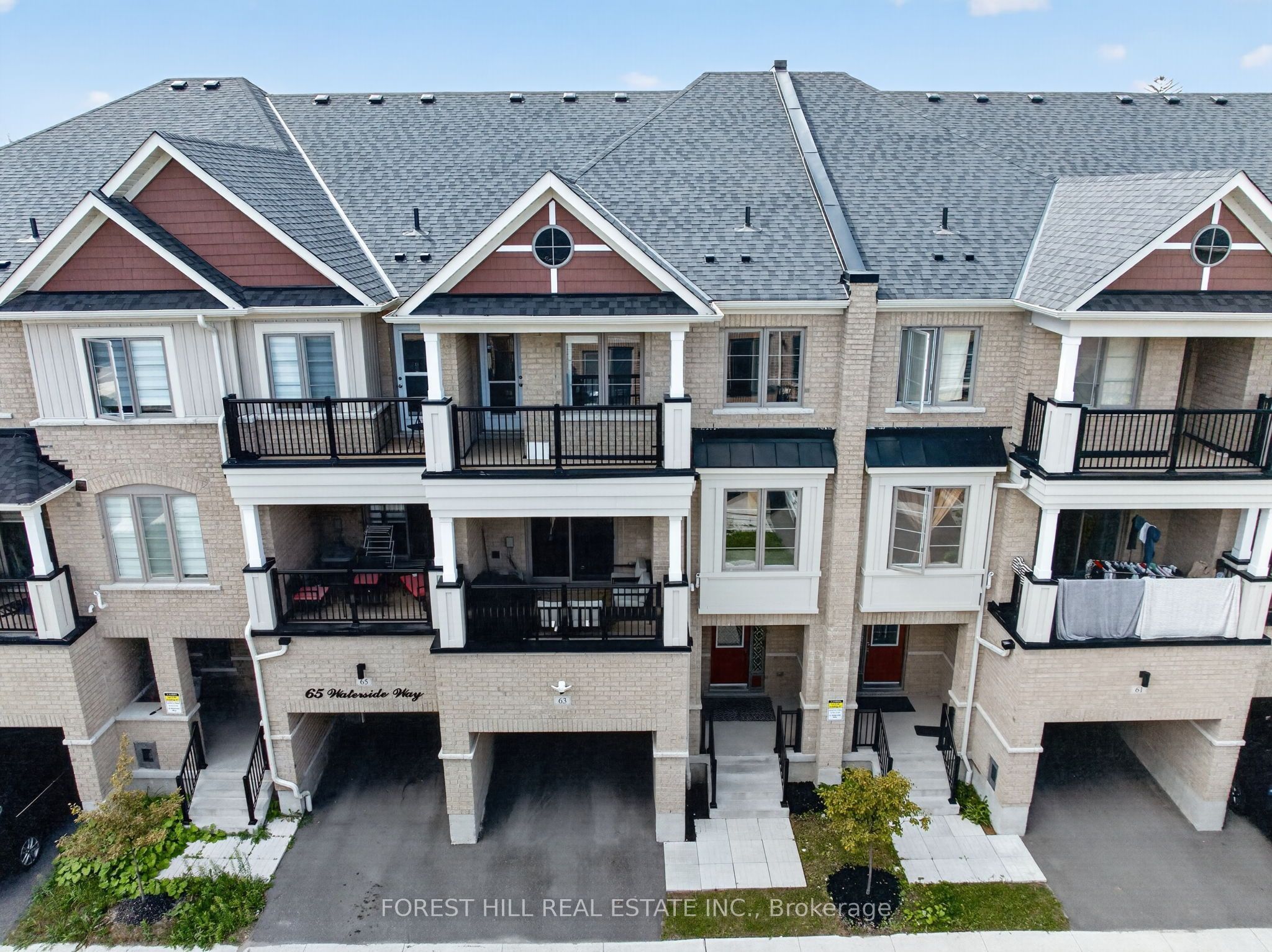 63 Waterside Way