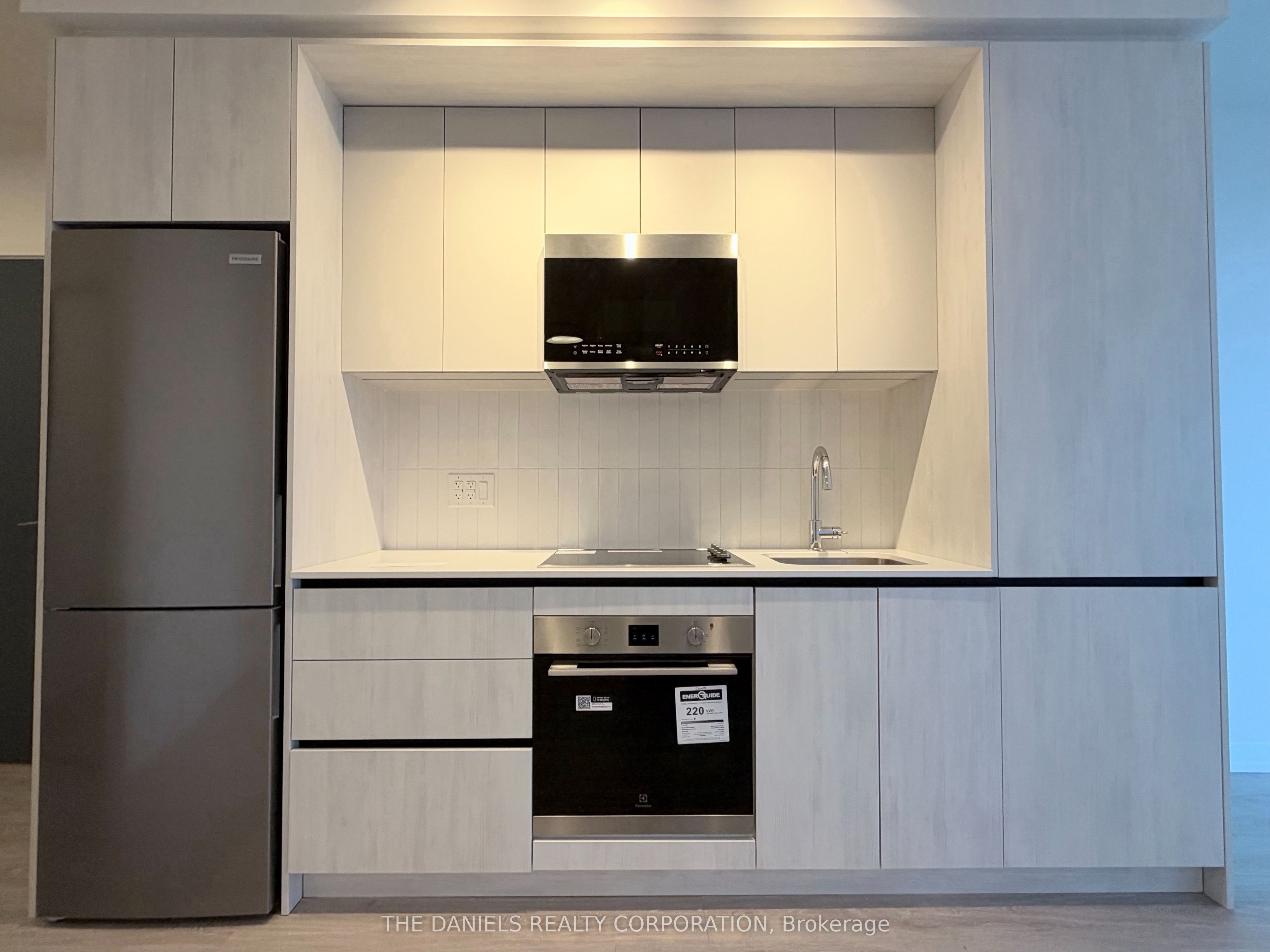 2485 Eglinton Avenue W 203