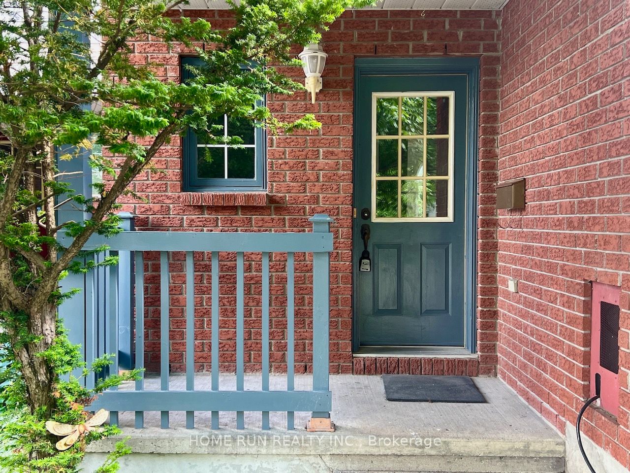 126 Daventry Crescent