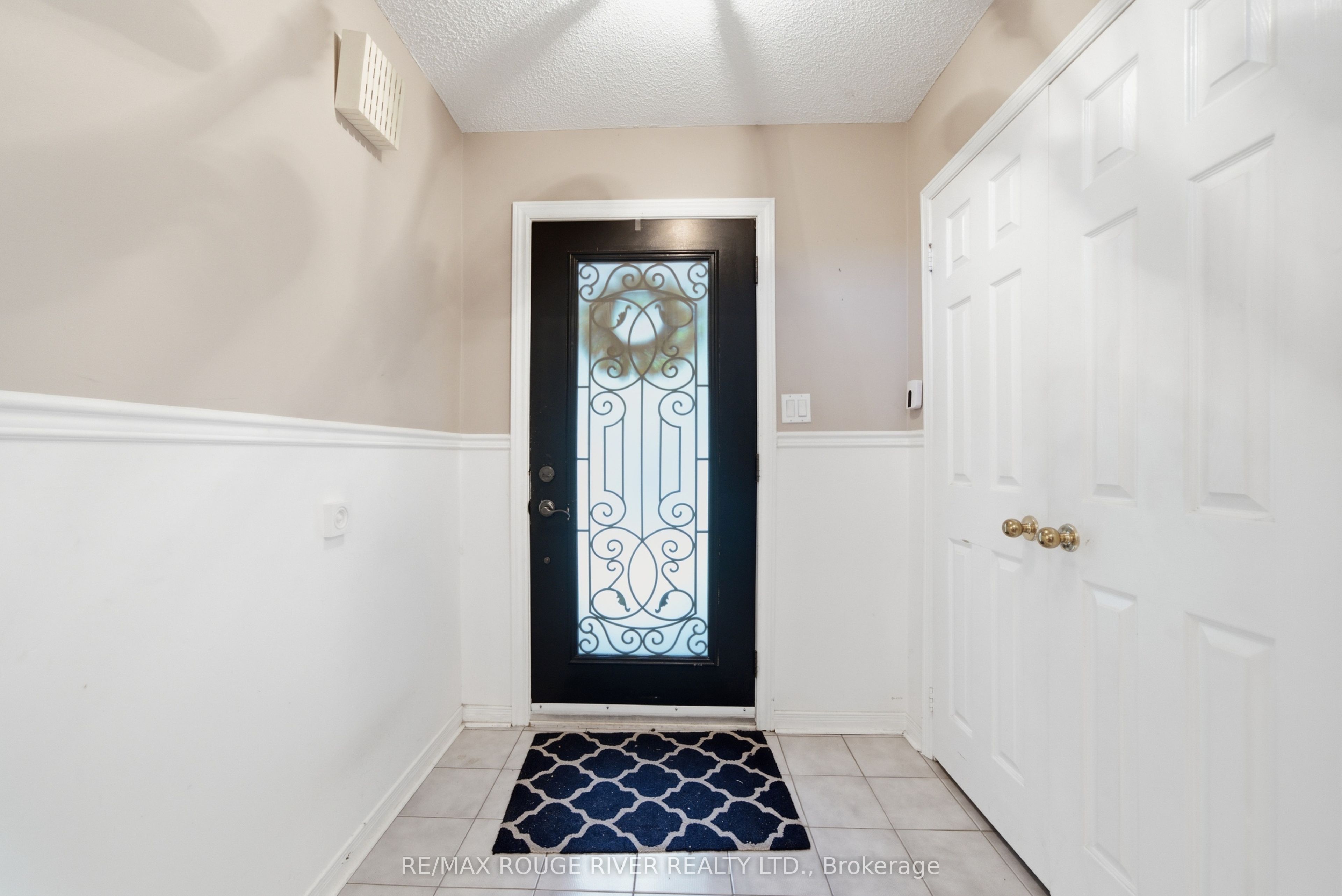 909 Ridge Valley Drive