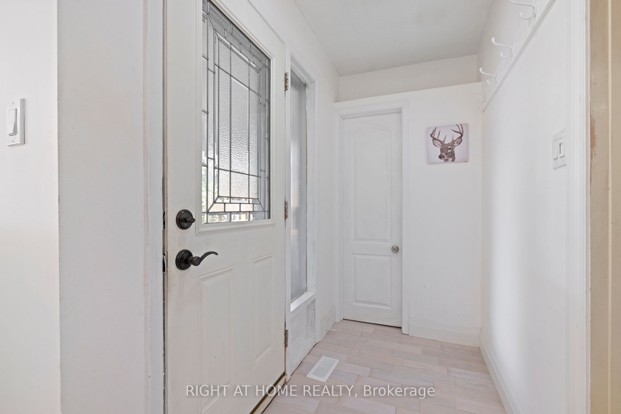 1147 Saturnia Crescent