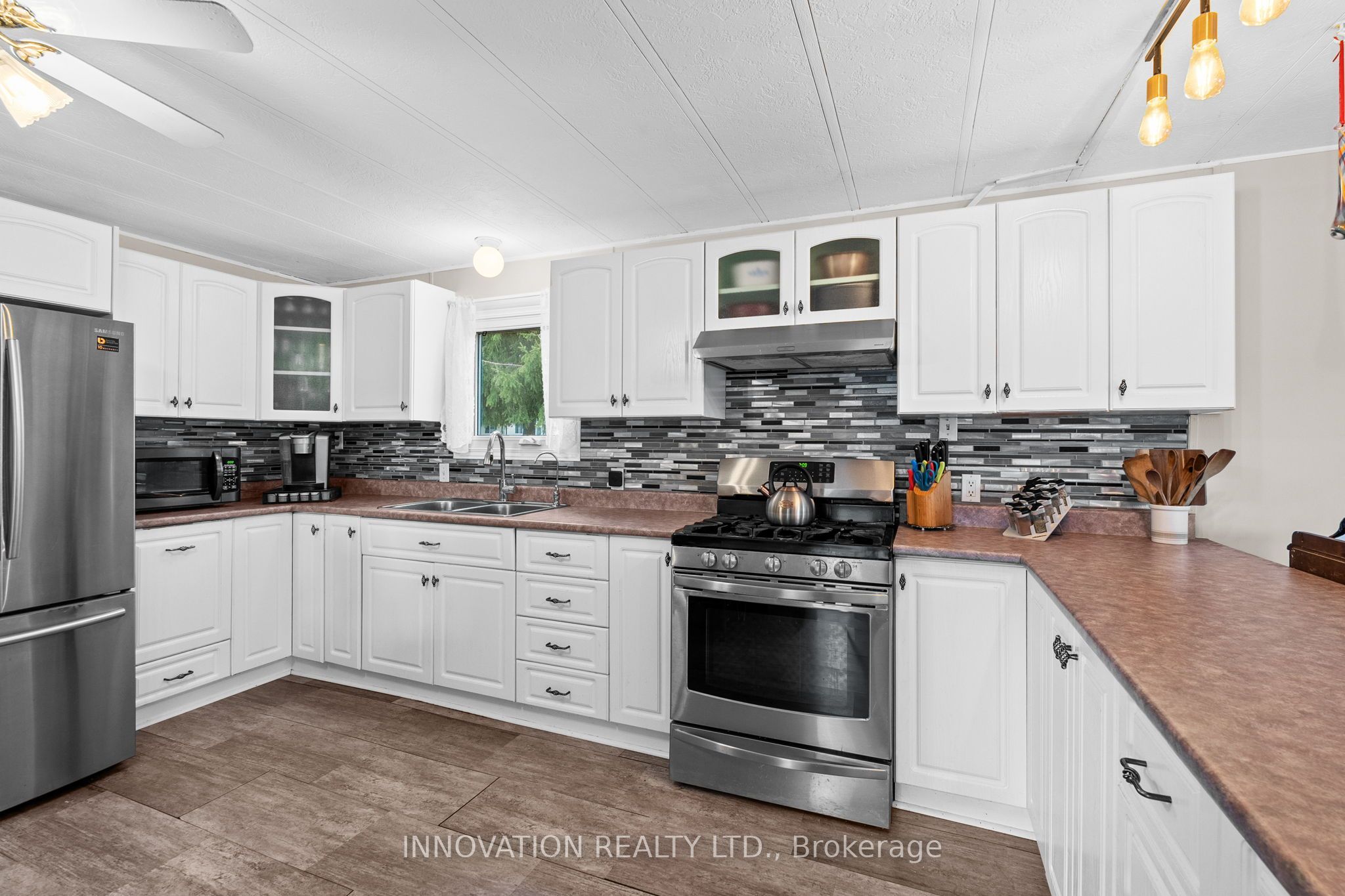 21 Evergreen Lane