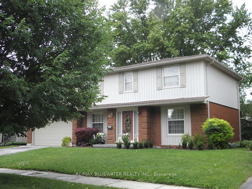 44 Spencer Crescent