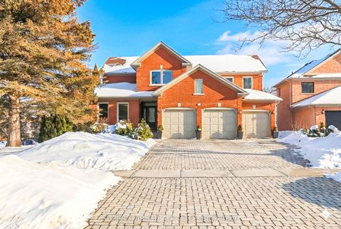 852 Norwick Road Newmarket ON L3X 1K8