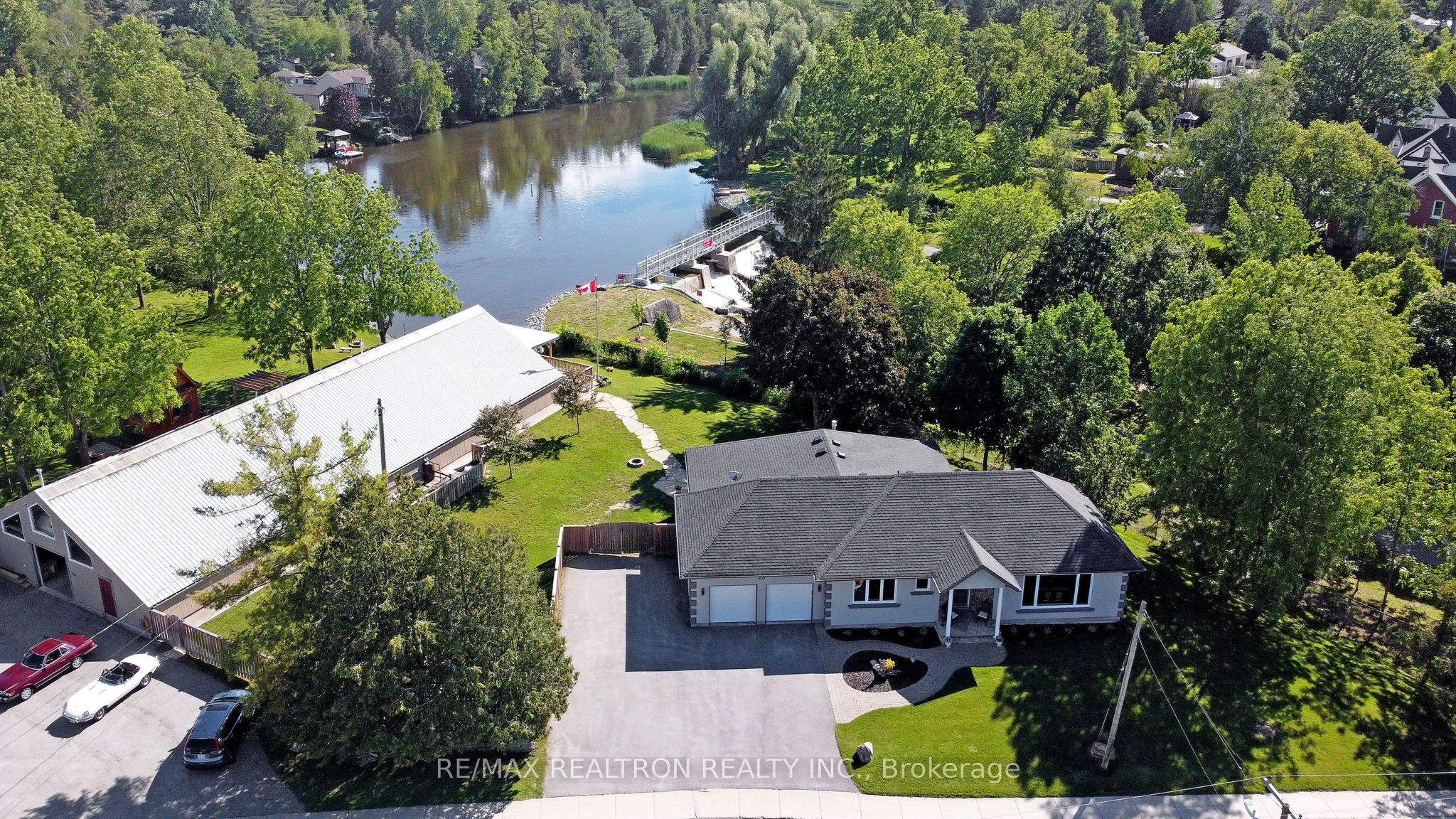 203 Pefferlaw Road