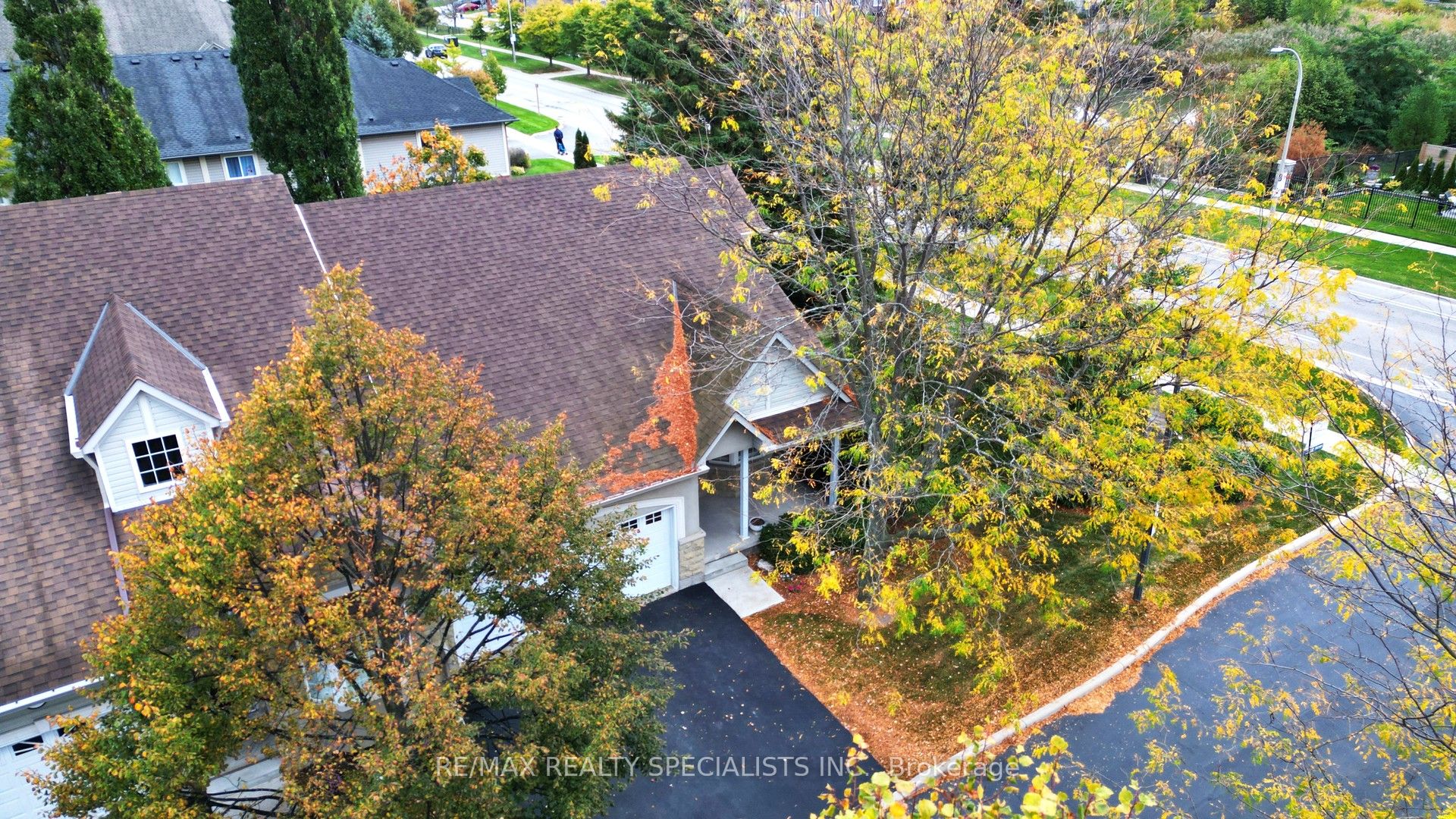 212 Stonehenge Drive 1