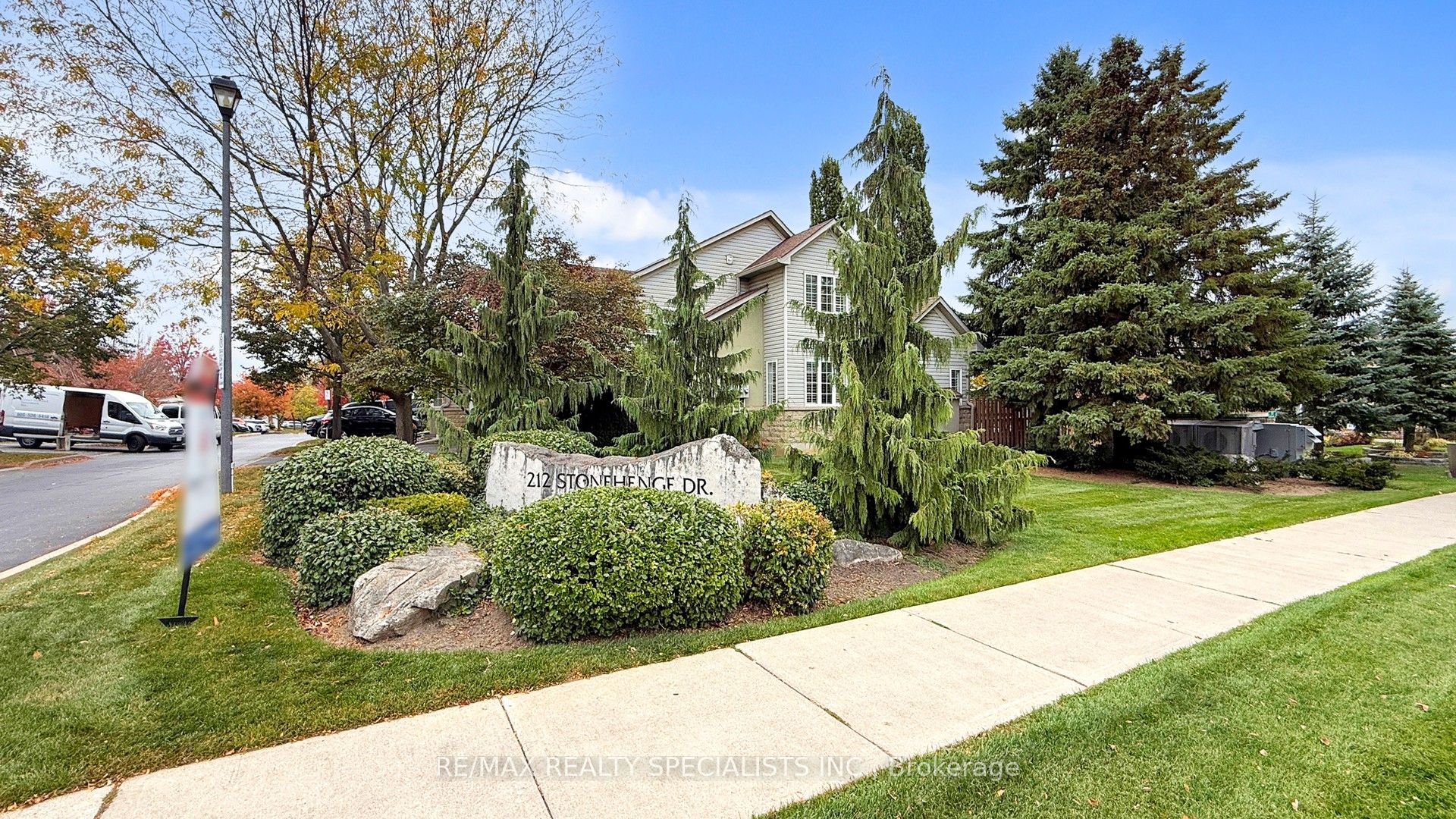 212 Stonehenge Drive 1