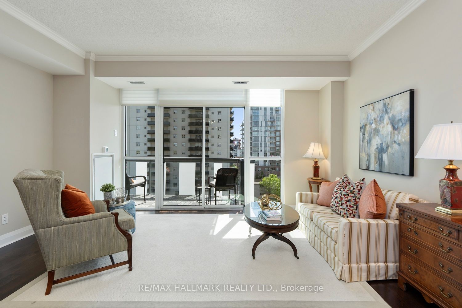 1 Hurontario Street 601