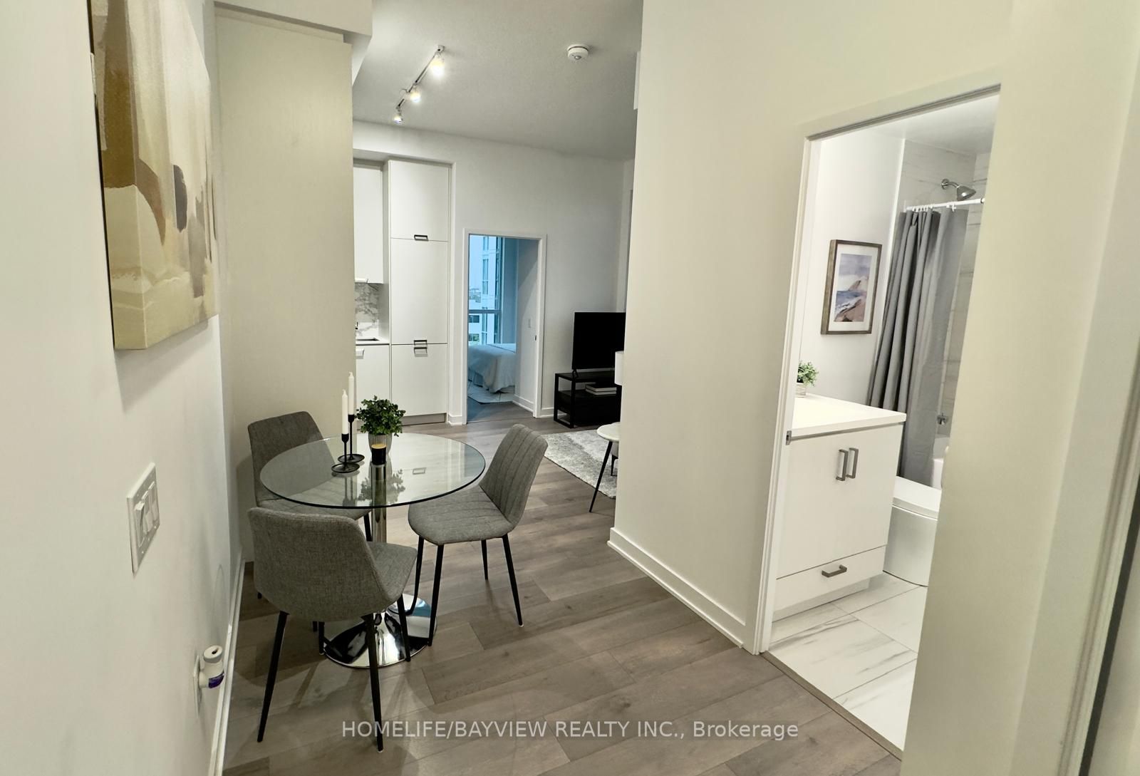38 Honeycrisp Crescent 512