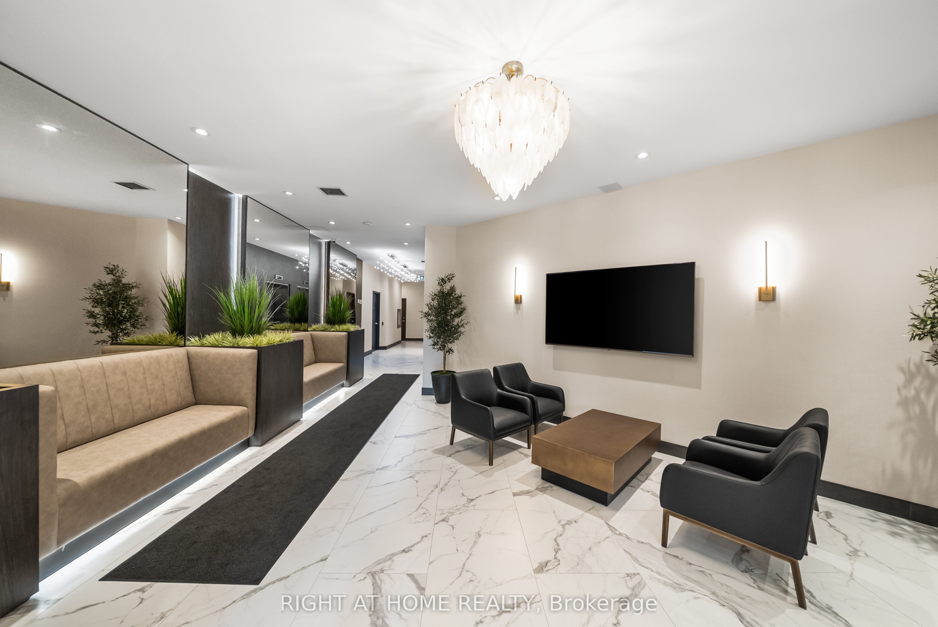 160 Woodbridge Avenue 401