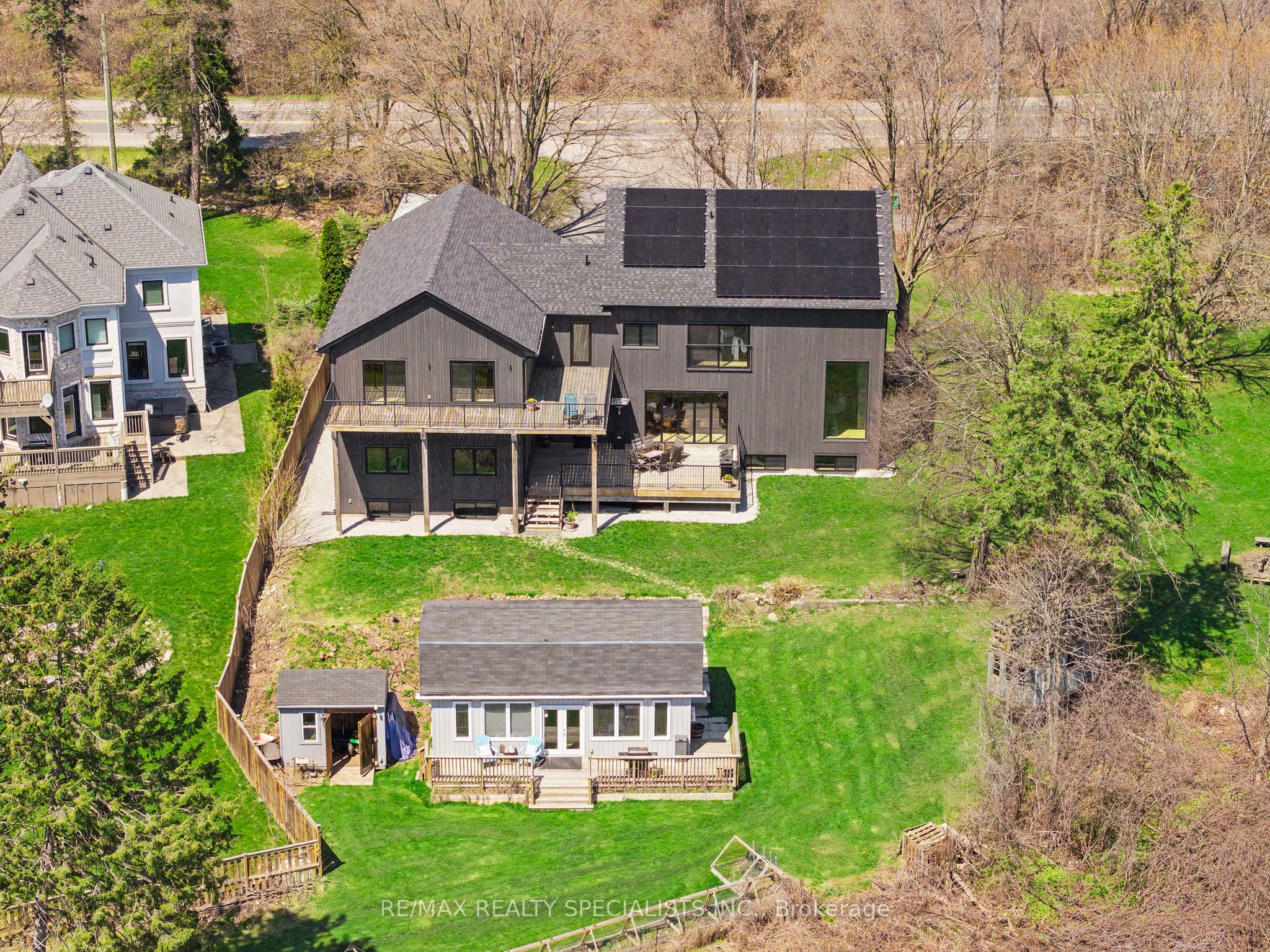 2977 Bovaird Drive W