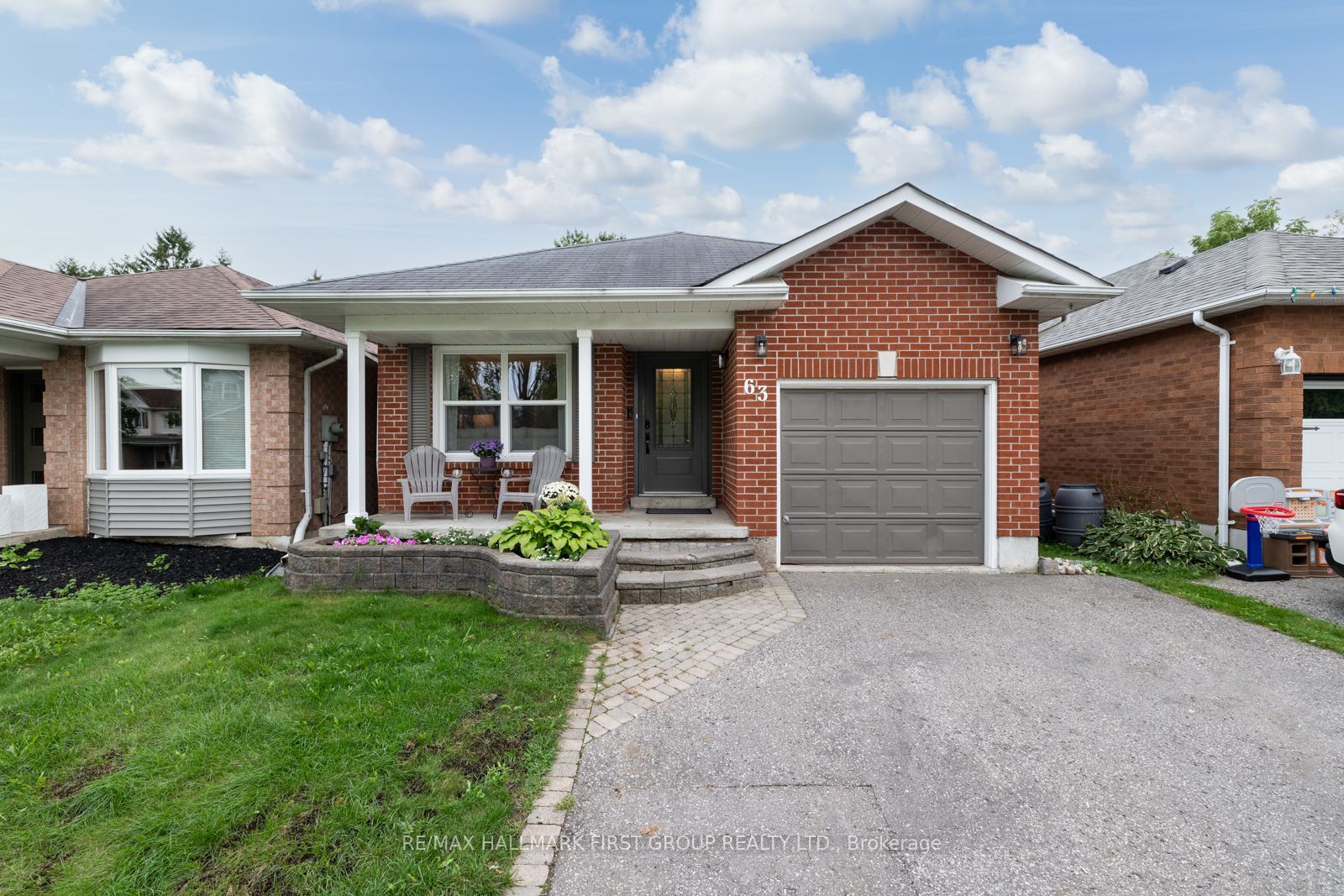 63 Hart Boulevard