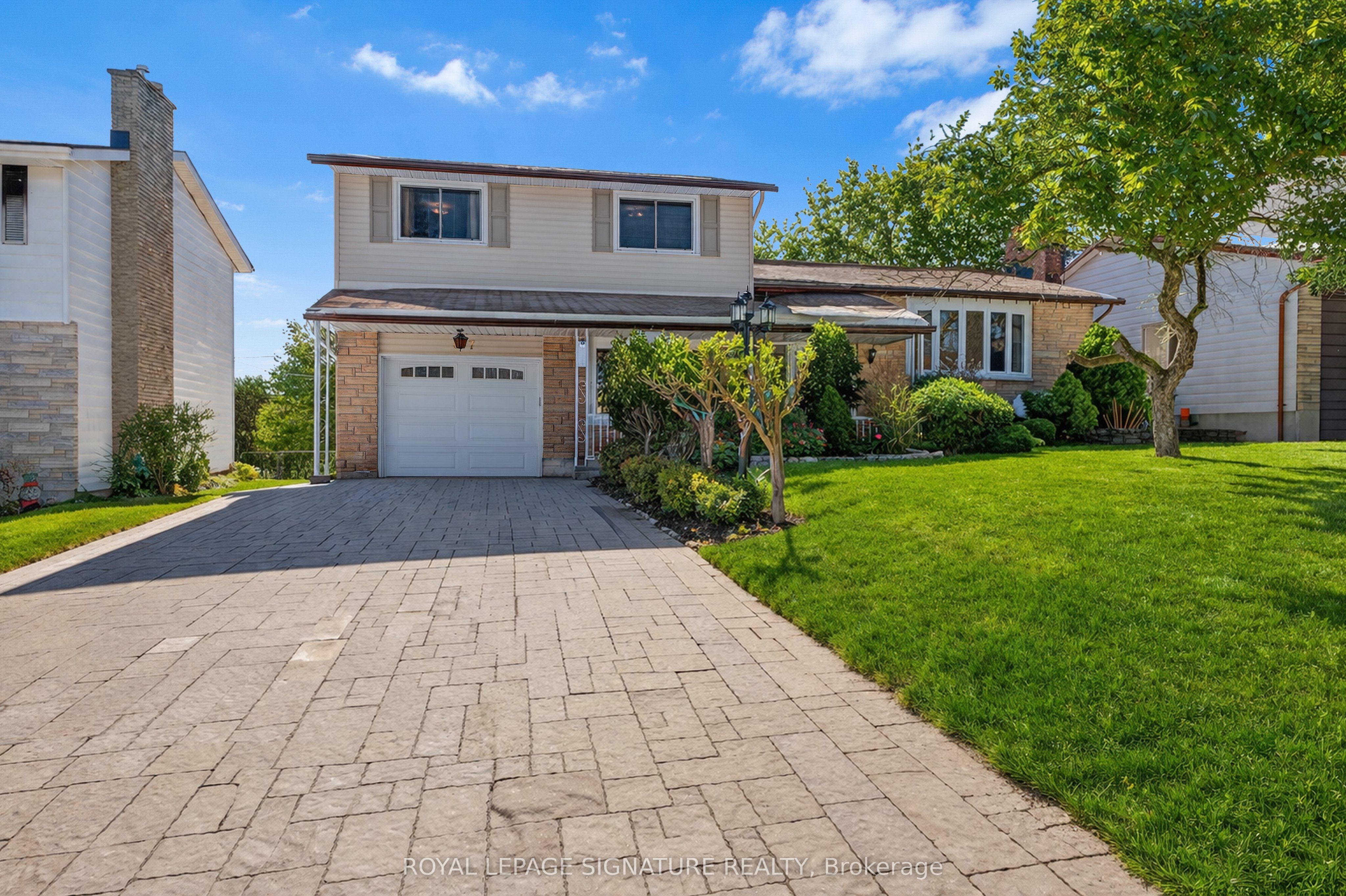 897 Pembridge Crescent