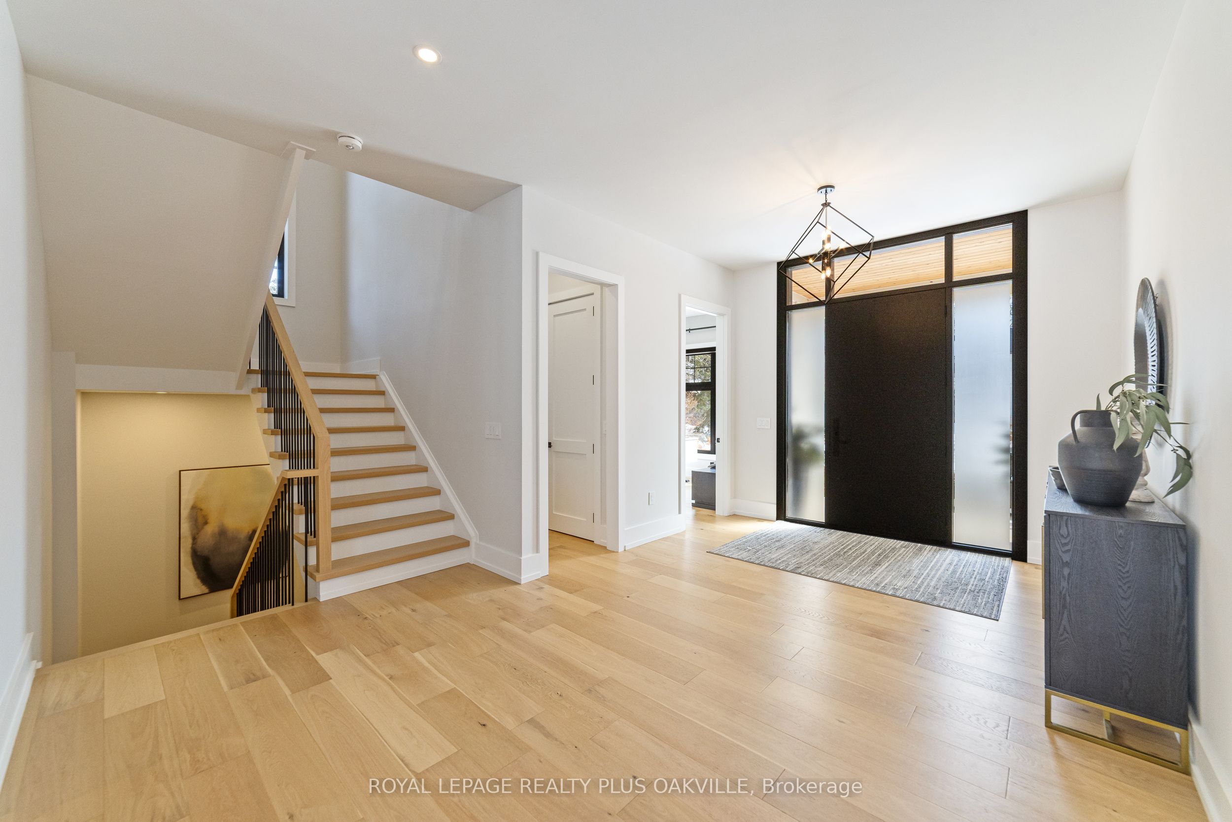 2057 Salvator Boulevard