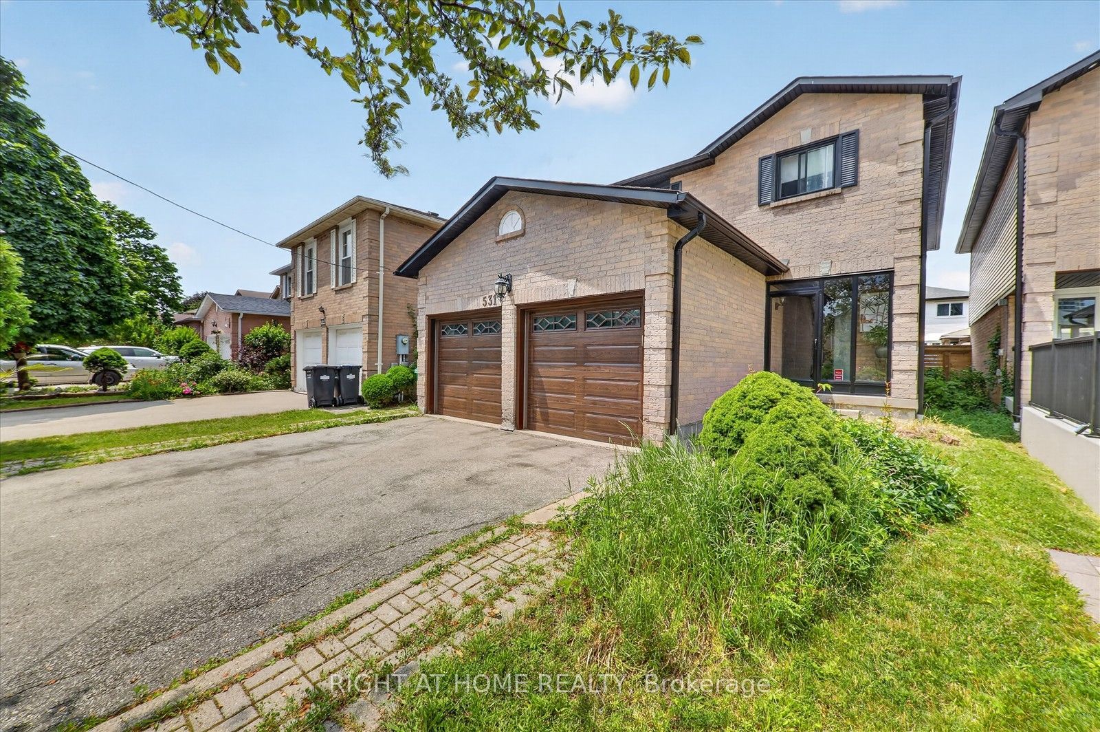 531 Wallenberg Crescent
