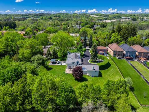 220 Old Yonge Street Aurora ON L4G 6J6