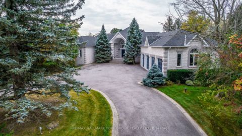 27 Glen Meadow Lane Richmond Hill ON L4E 3M6