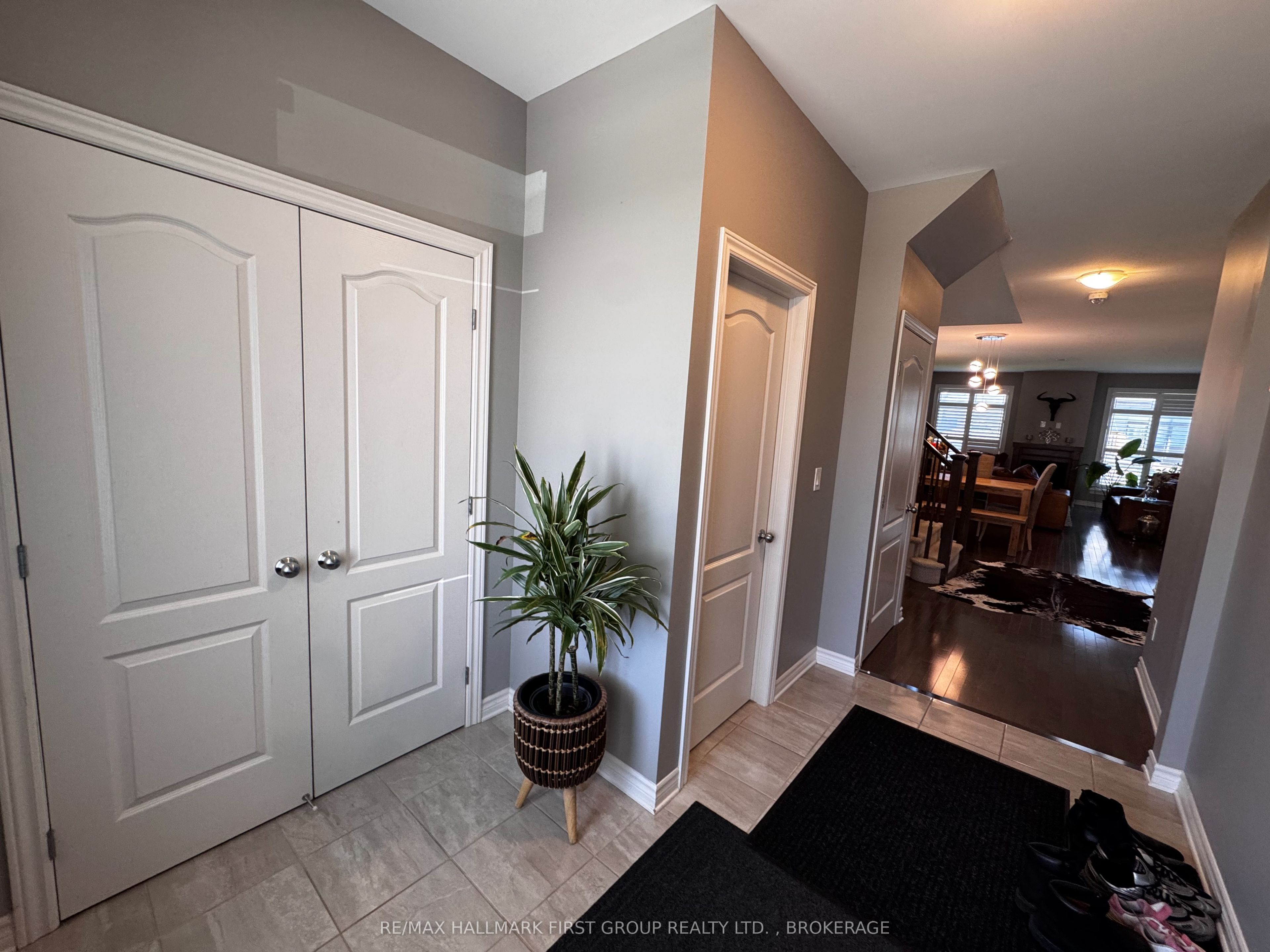 1098 Woodhaven Drive
